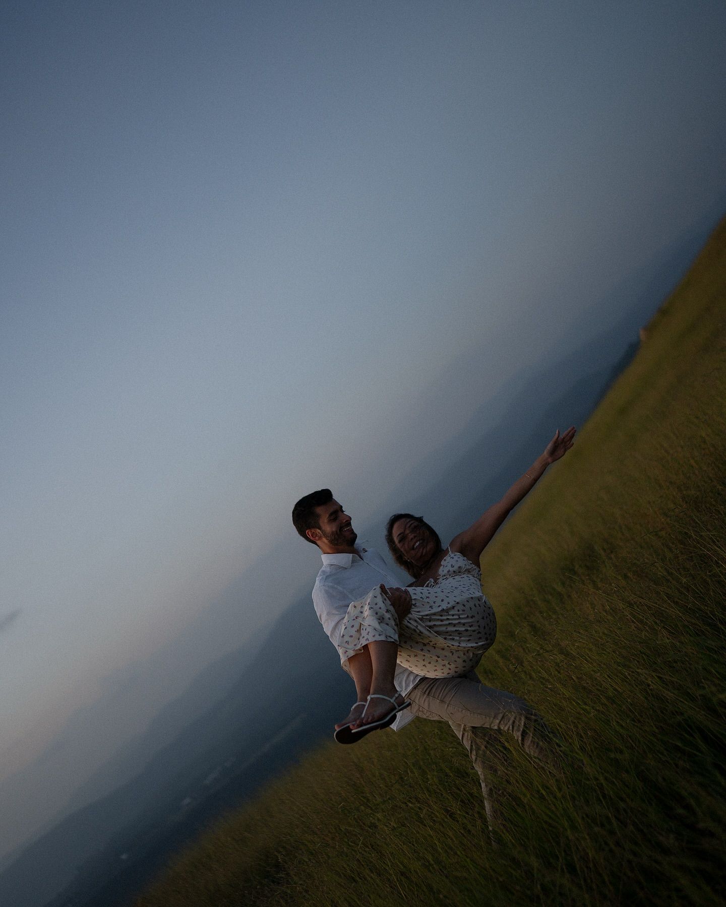 Sente a vibe de um casal que se entrega para as fotos de pré wedding 🔥 - 3 - 14