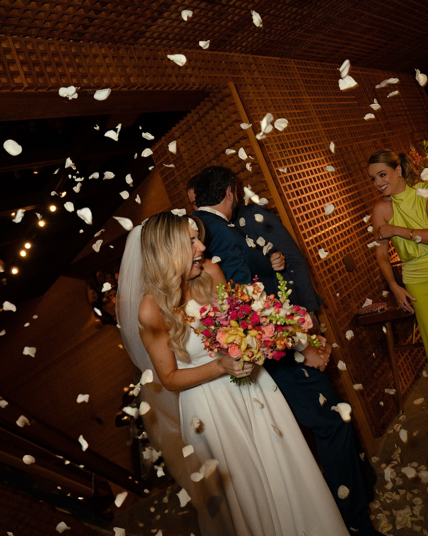 Mais um casamento incrível realizado com sucesso! Fiquem com a prévia da Bru e do Carlos! ❤️🔥🚀 - 3 - 0