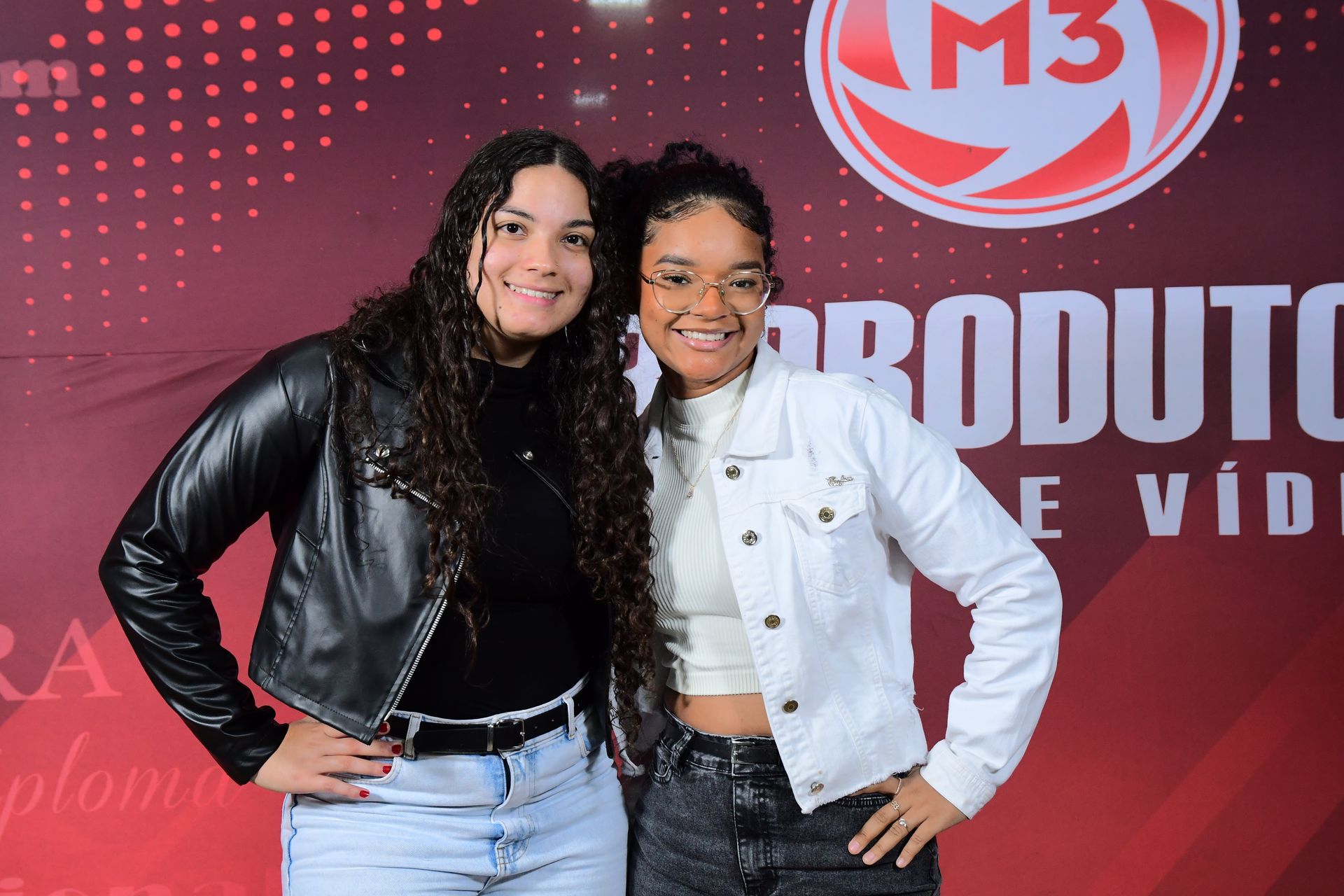 Publicidade Faculdade Atenas - 2 - 138