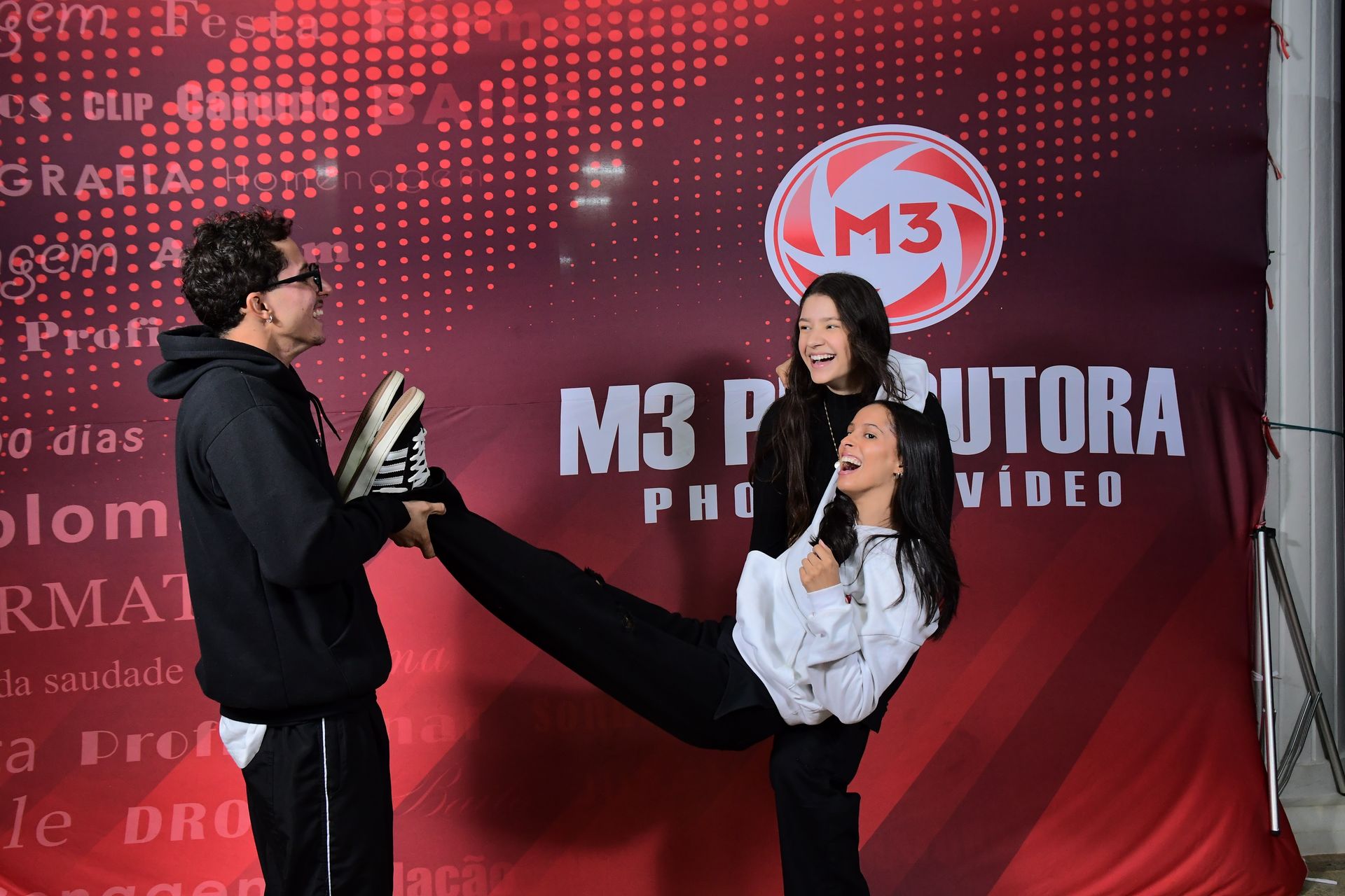 Publicidade Faculdade Atenas - 2 - 162