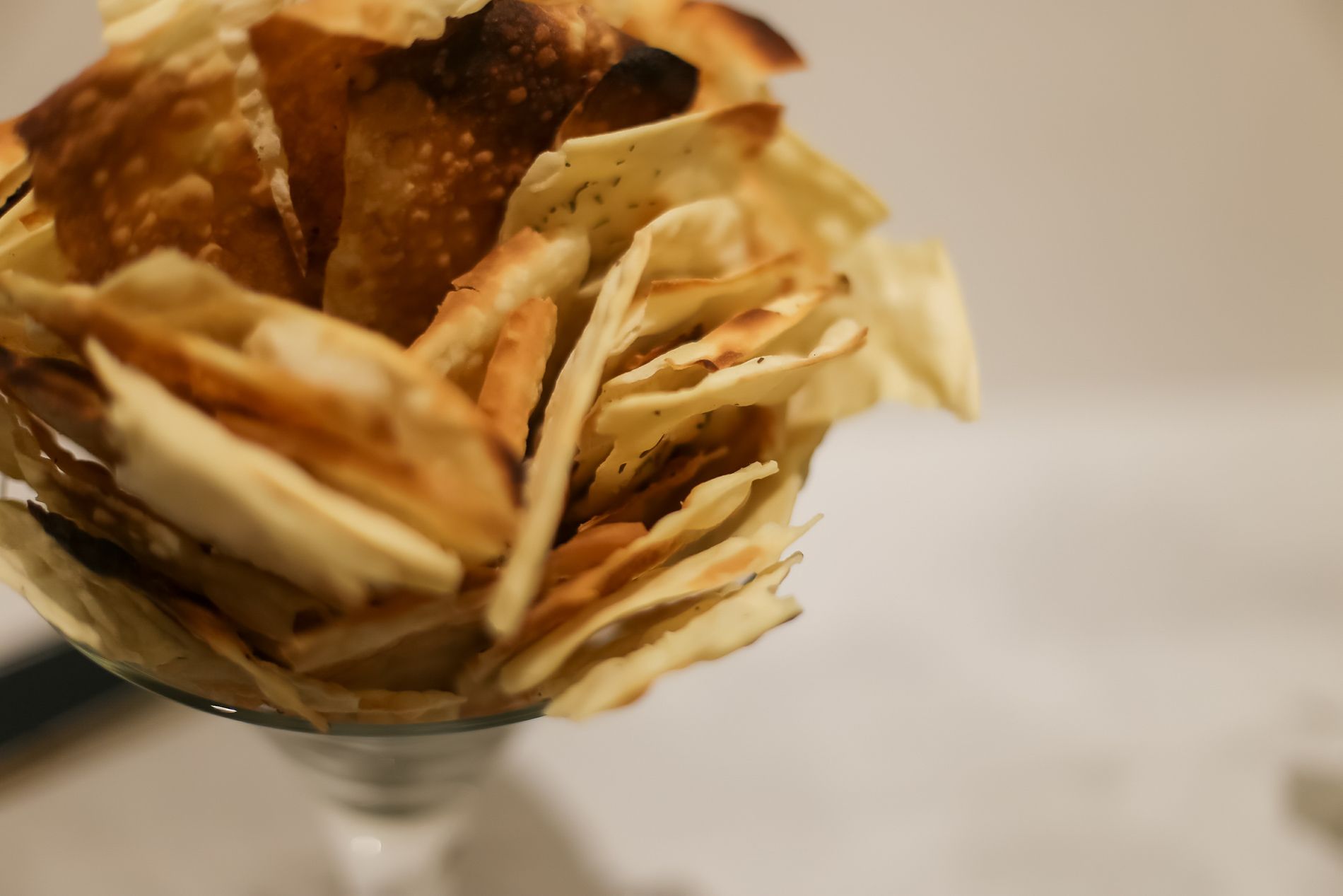 Encantos de uma Celebração Íntima: O Jantar de Aniversário Estiloso de Elena - 2 - 16