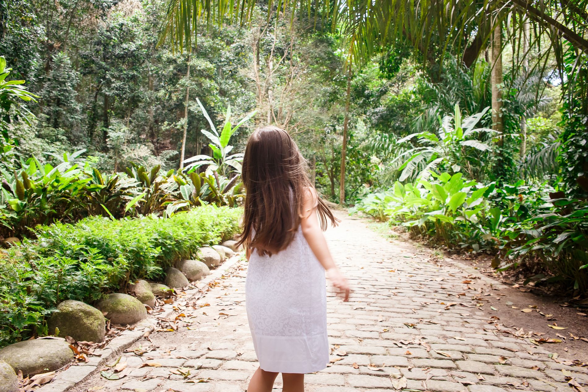 O Maravilhoso Ciclo de Um Ano: Encerrando o Acompanhamento da Milena com um Ensaio Familiar no Parque Lage - 2 - 31