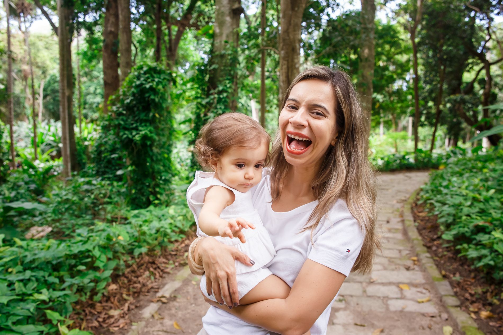 O Maravilhoso Ciclo de Um Ano: Encerrando o Acompanhamento da Milena com um Ensaio Familiar no Parque Lage - 2 - 43