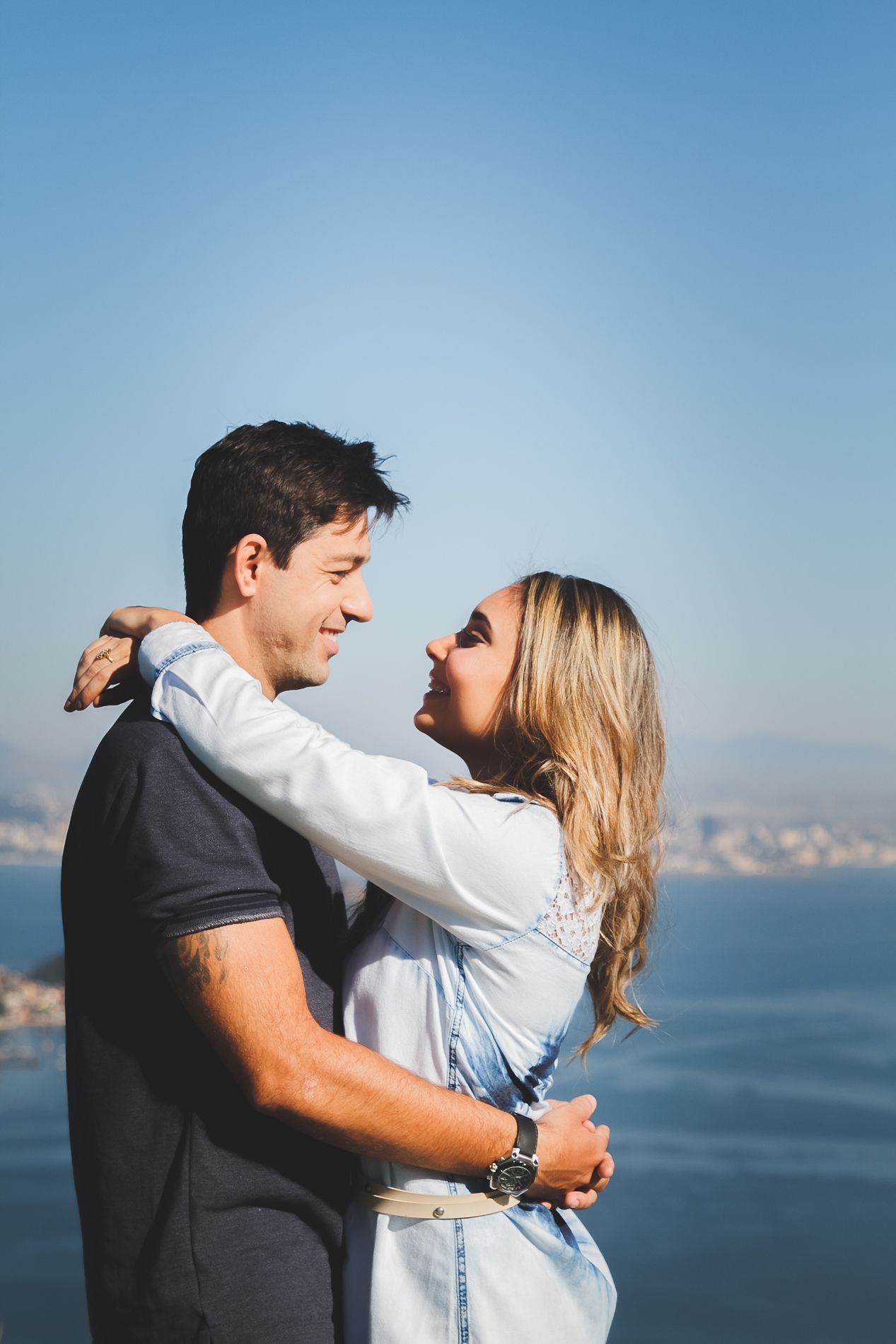 Amor em Cada Clique: A História de um Ensaio de Casal no Parque da Cidade em Niterói - 2 - 3