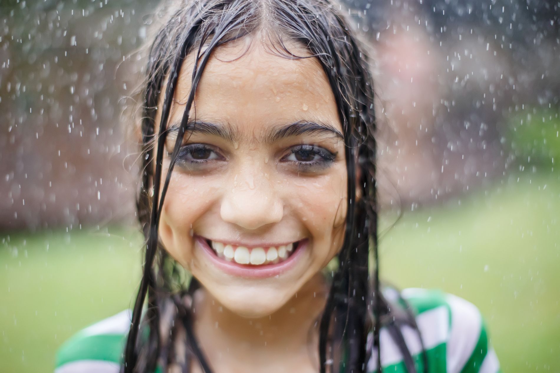 Encanto e Descoberta: Ensaio Fotográfico das Irmãs Mari e Manu nas Férias com a Vovó - 2 - 33