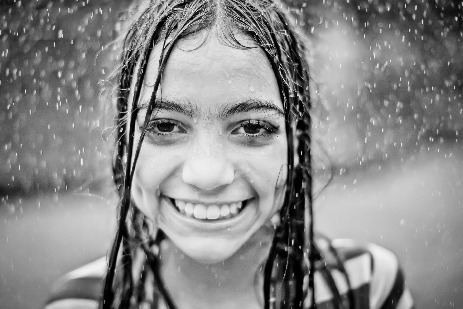 Encanto e Descoberta: Ensaio Fotográfico das Irmãs Mari e Manu nas Férias com a Vovó - 2 - 35