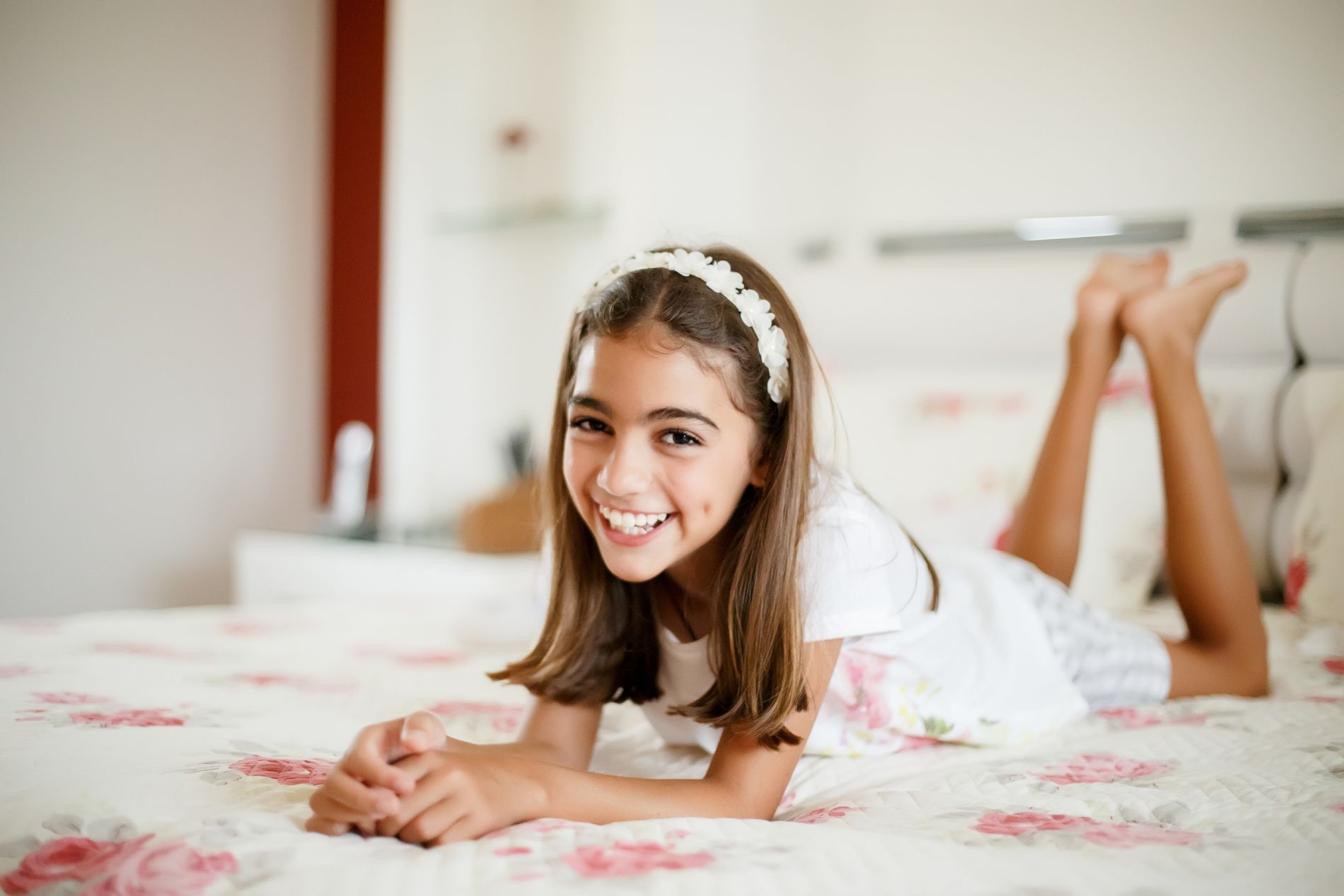 Encanto e Descoberta: Ensaio Fotográfico das Irmãs Mari e Manu nas Férias com a Vovó - 2 - 4