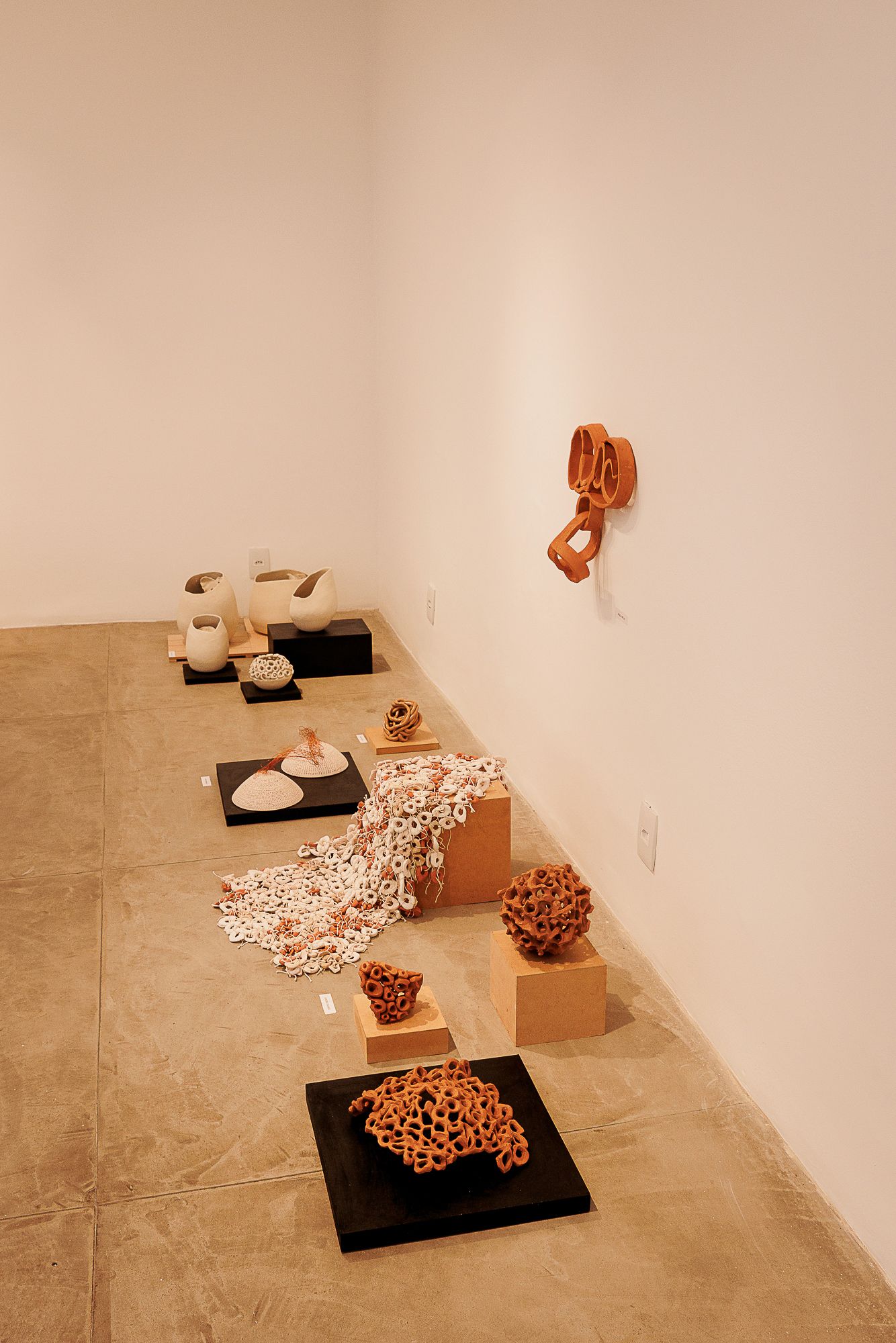 Inauguração da Exposição "Encontros" na Galeria do Solar Meninos de Luz em Copacabana - 2 - 11