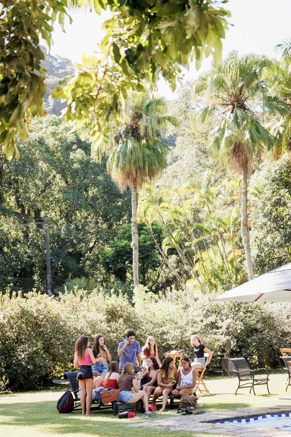 Capturando a Essência da Festa de 15 Anos da Sofia na Casa Jardins do Alto - 2 - 59