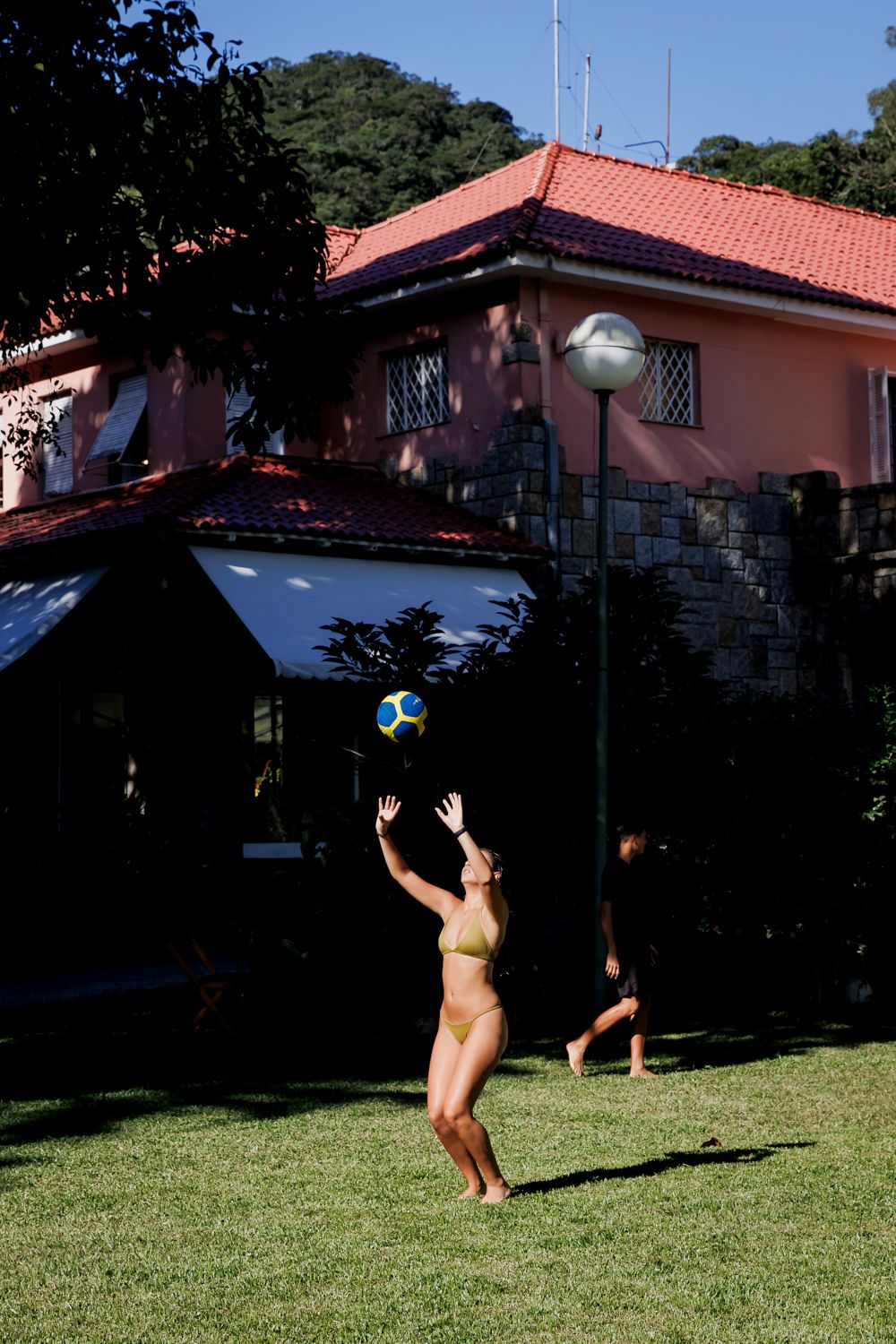 Capturando a Essência da Festa de 15 Anos da Sofia na Casa Jardins do Alto - 2 - 76