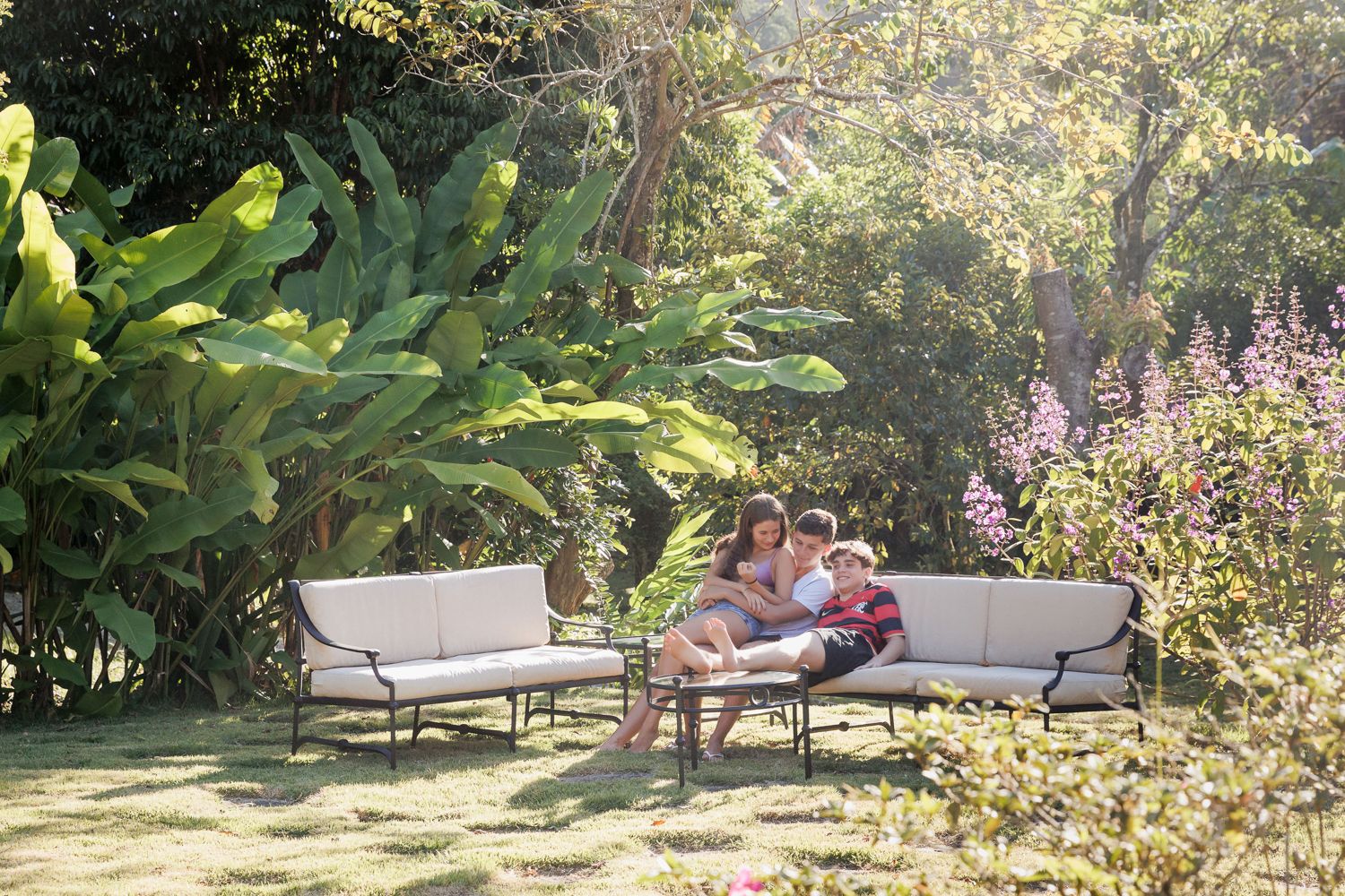 Capturando a Essência da Festa de 15 Anos da Sofia na Casa Jardins do Alto - 2 - 113