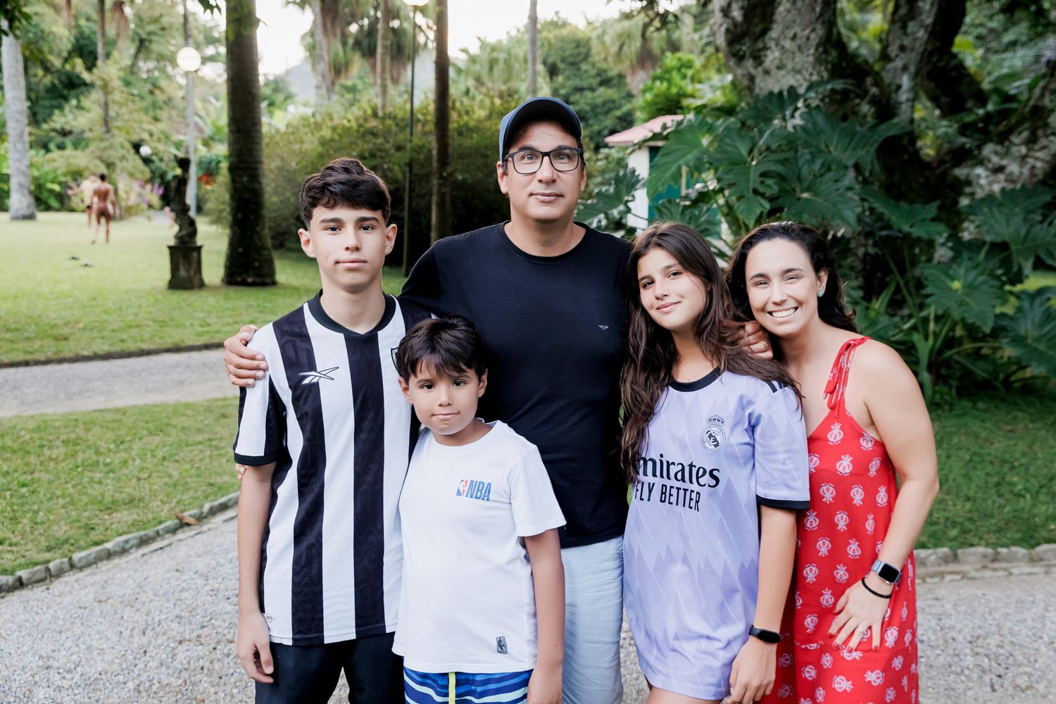 Capturando a Essência da Festa de 15 Anos da Sofia na Casa Jardins do Alto - 2 - 134