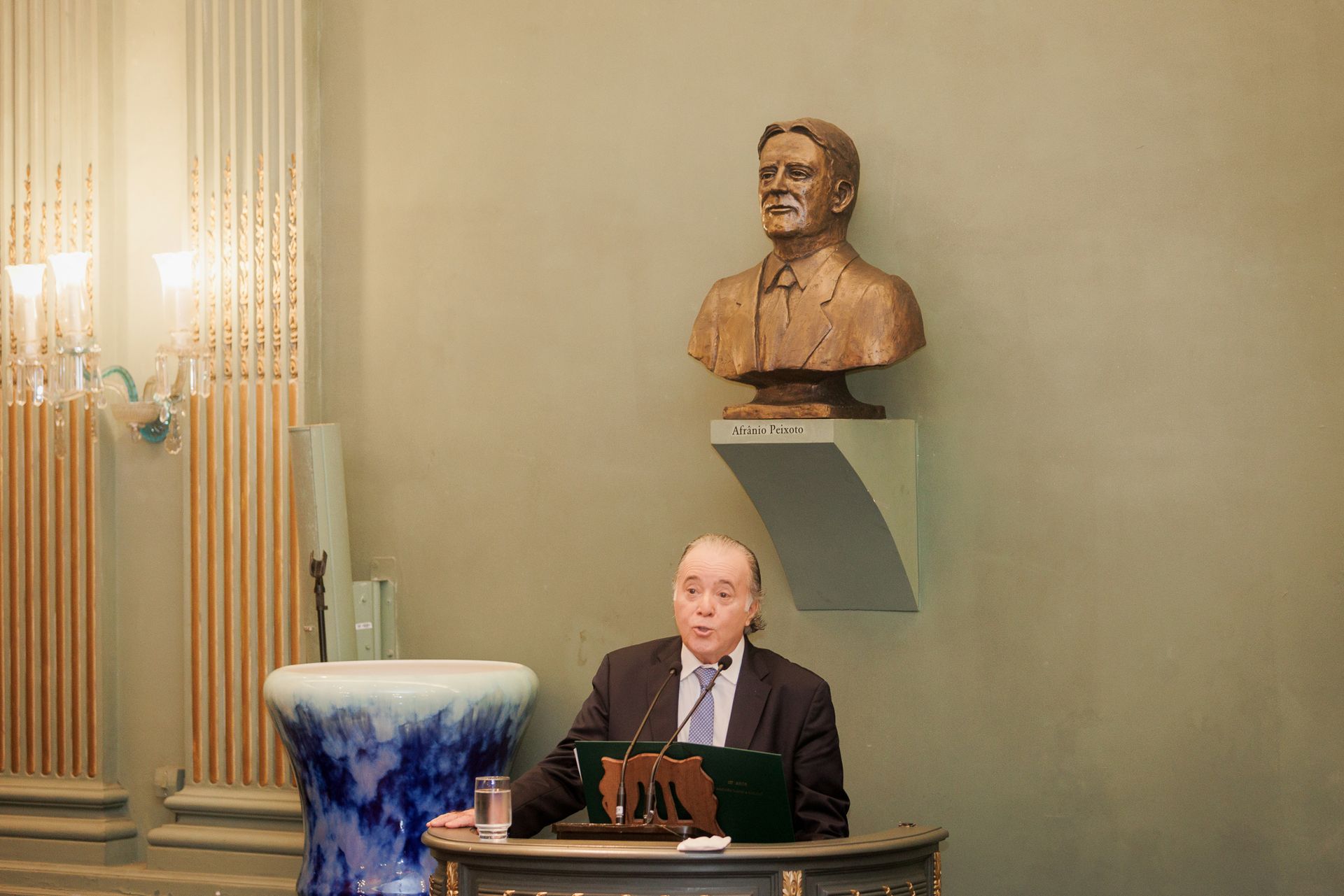 Academia Brasileira de Letras Celebra 127 Anos com Homenagens e Premiações - 2 - 73