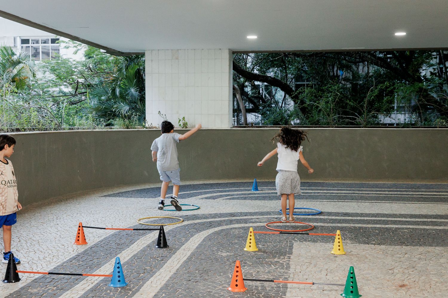 Alice e a Magia da Infância: Pequenos Momentos, Grandes Lembranças - 2 - 60