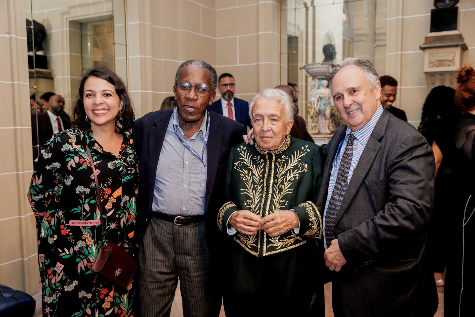 Edgard Telles Ribeiro toma posse na Academia Brasileira de Letras: uma noite histórica para a literatura brasileira - 2 - 123