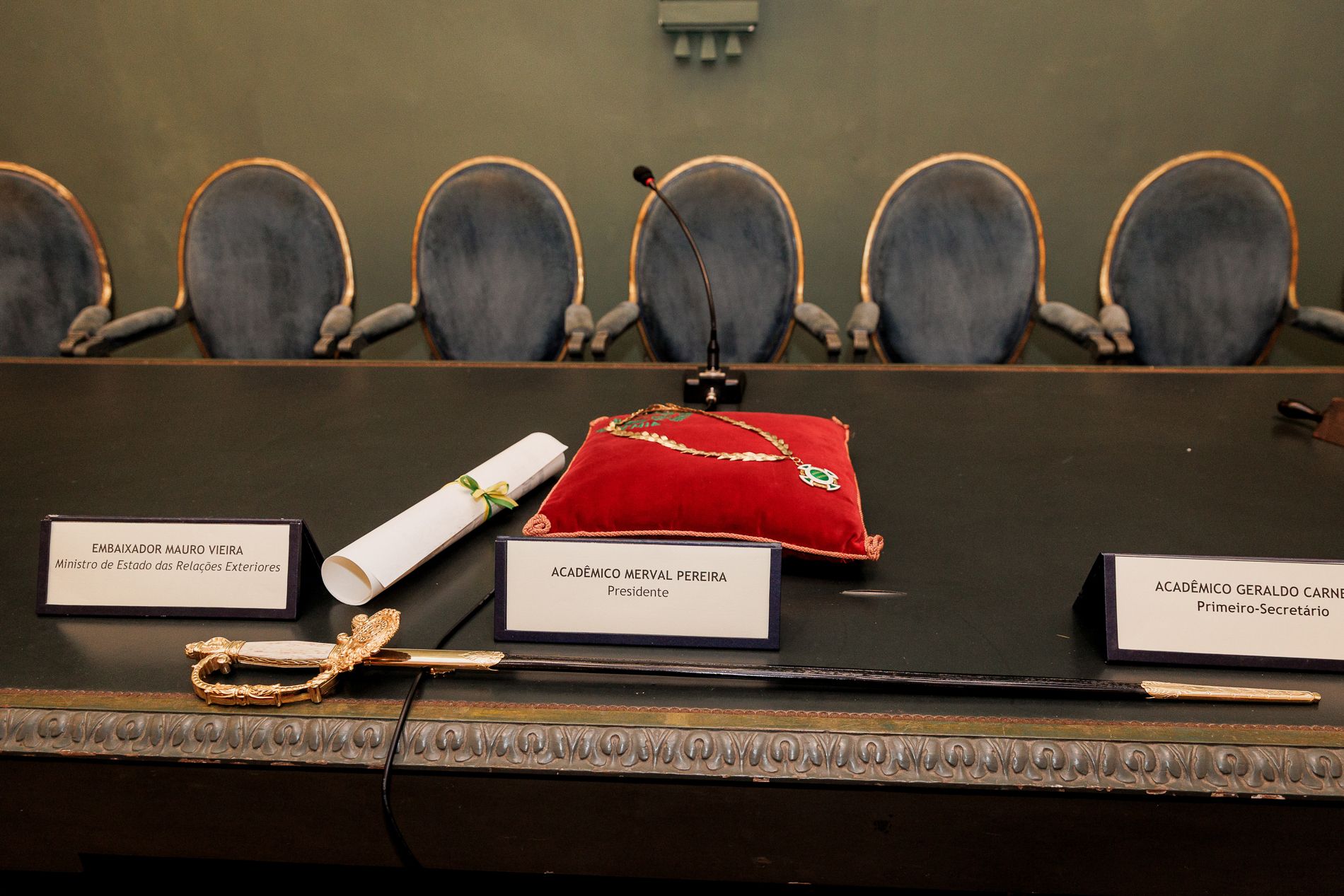 Edgard Telles Ribeiro toma posse na Academia Brasileira de Letras: uma noite histórica para a literatura brasileira - 2 - 0