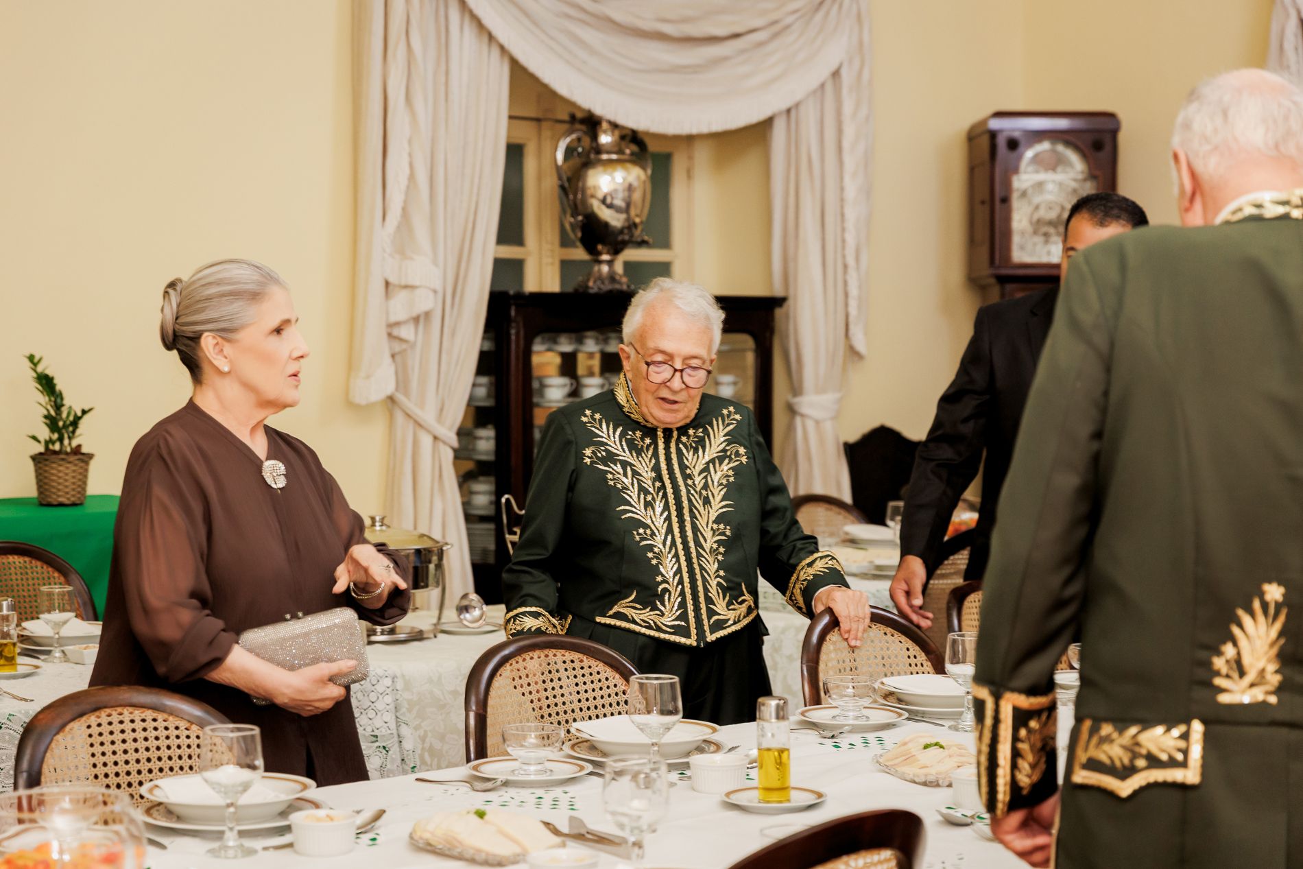 Edgard Telles Ribeiro toma posse na Academia Brasileira de Letras: uma noite histórica para a literatura brasileira - 2 - 23