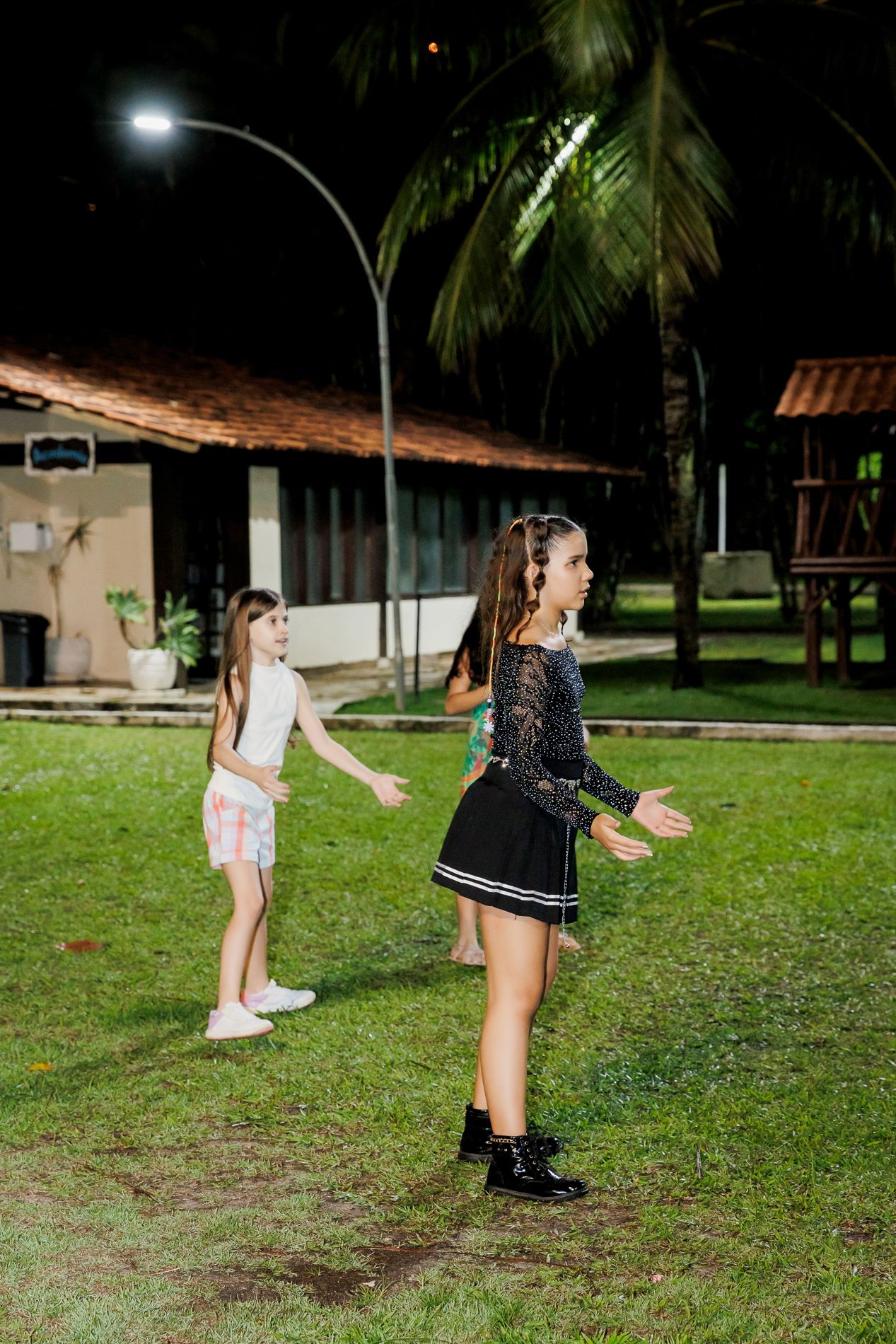 Aniversário de 10 anos da Isabela: uma festa BTS cheia de cor, alegria e emoção! - 2 - 23