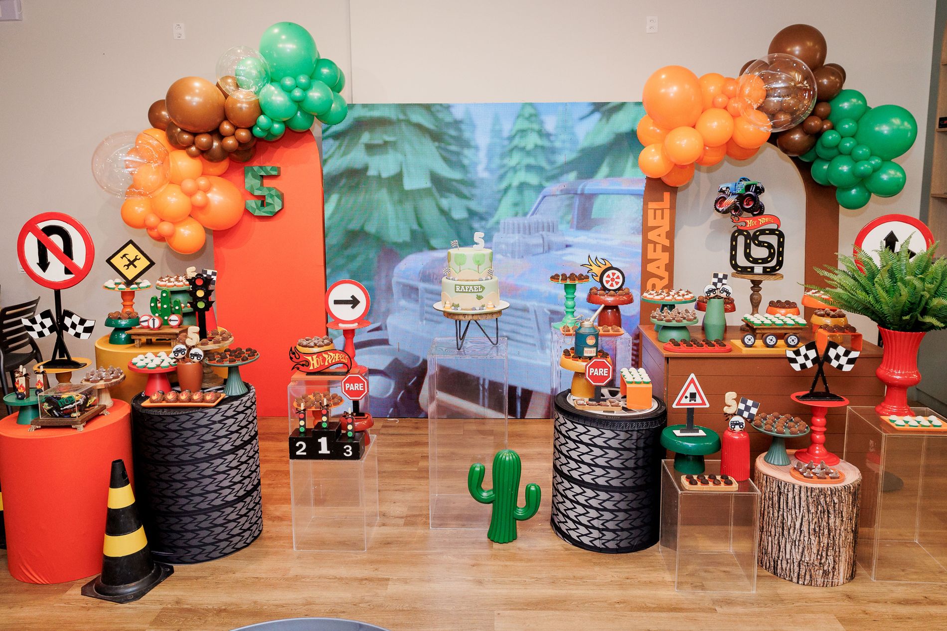 Festa do Rafael na Usina: 5 anos de alegria, Hot Wheels e muita diversão! - 2 - 5