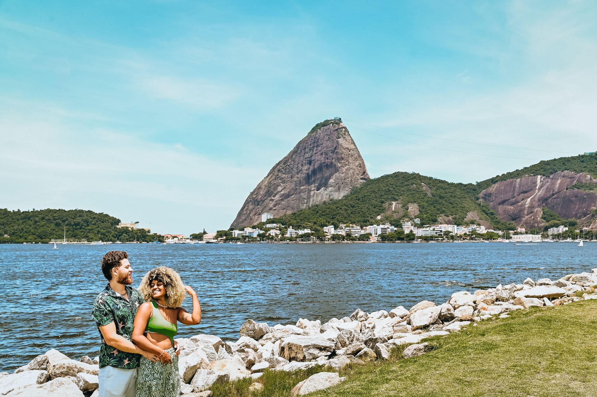 Ensaio fotográfico Jennifer & Alexandre realizado na Praia do flamengo - Rj - 2 - 3