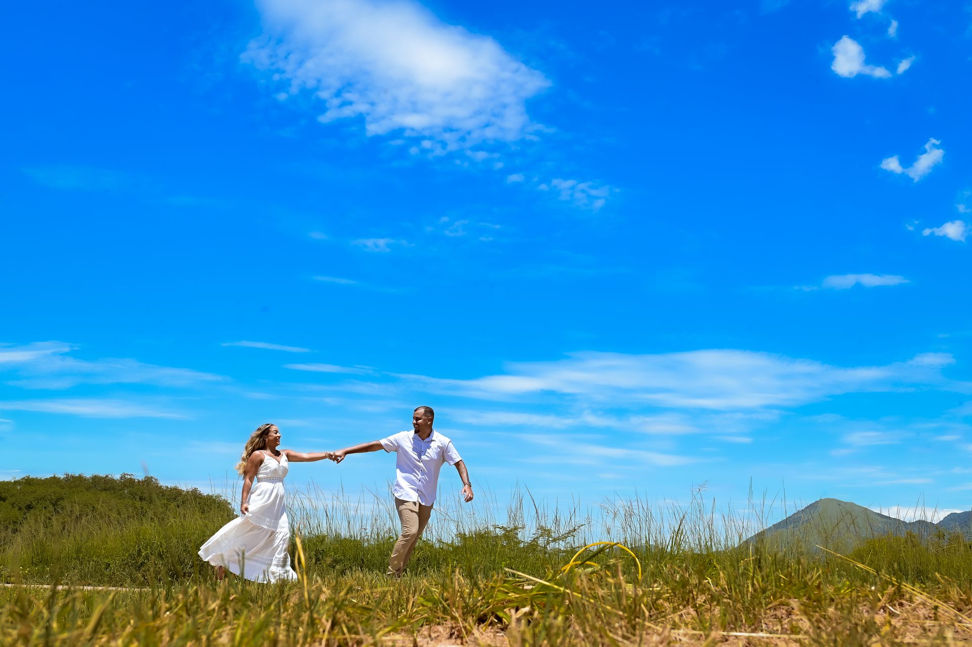 Gabrielle e Junior tiveram um dia abençoado pelo sol do verão em pleno Rio de Janeiro. O resultado dessa aventura insana você, confere nas fotos lindas desses queridos. - 2 - 0