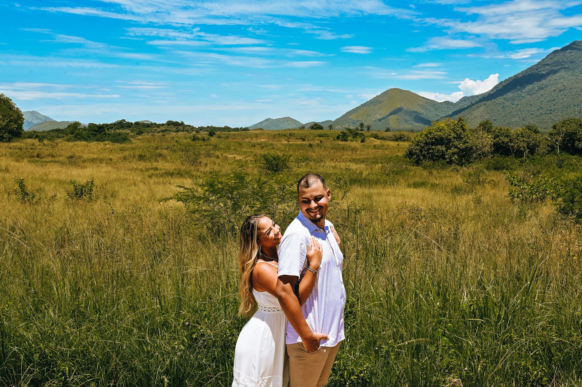 Gabrielle e Junior tiveram um dia abençoado pelo sol do verão em pleno Rio de Janeiro. O resultado dessa aventura insana você, confere nas fotos lindas desses queridos. - 2 - 9
