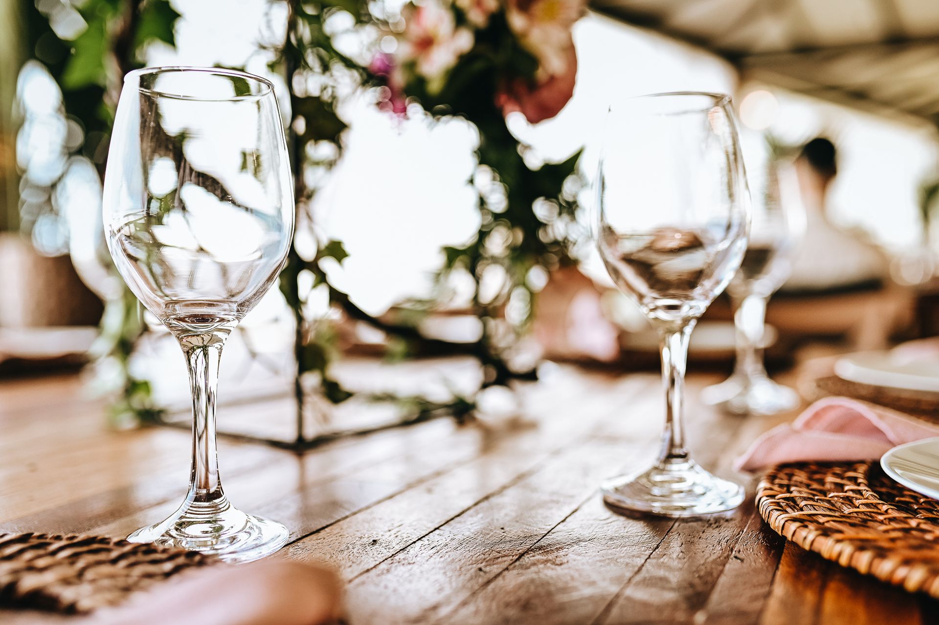 "O Poder Transformador da Decoração de Casamento: Tornando Momentos Inesquecíveis" - 2 - 1