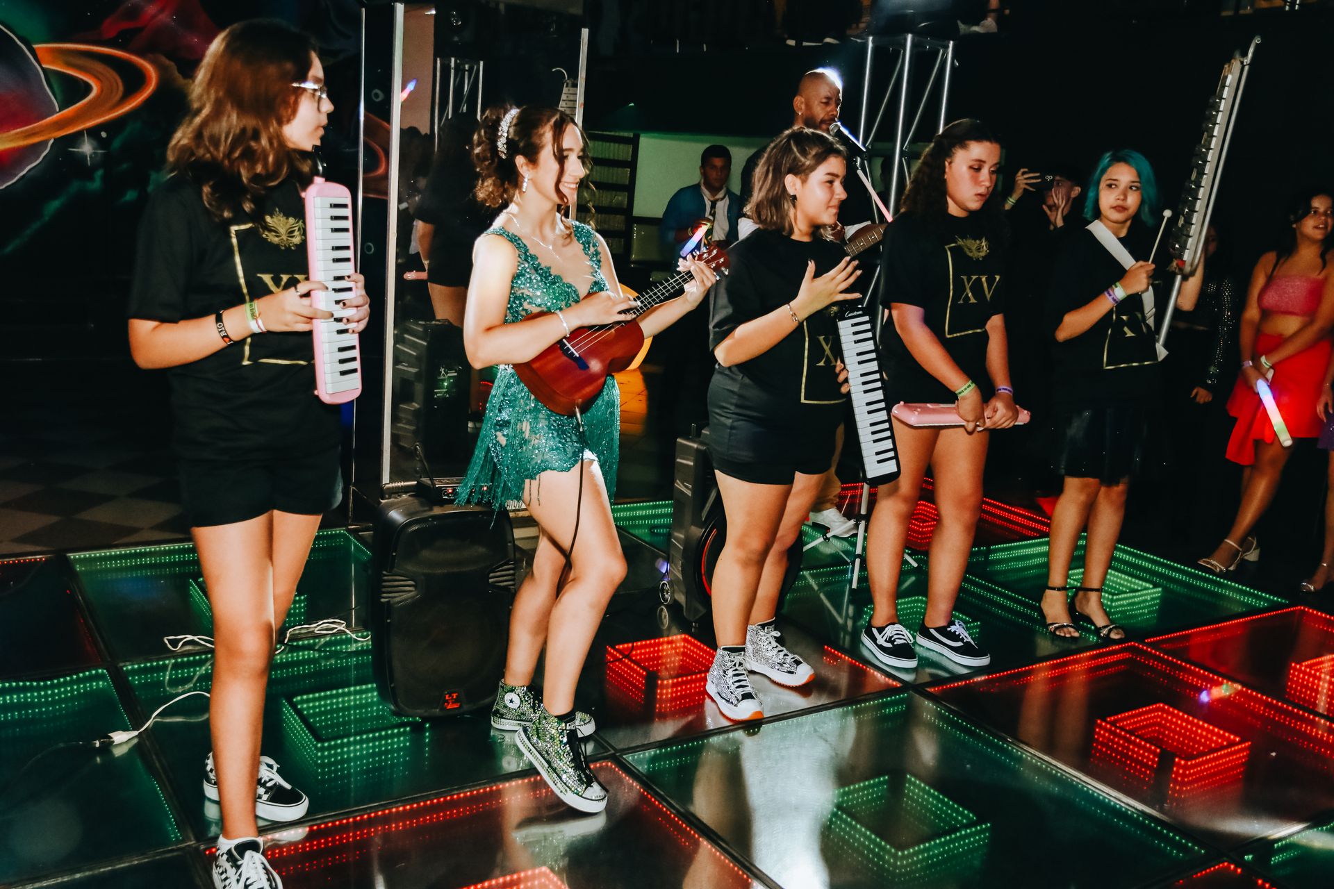 A Celebração Inesquecível de Carol: Uma Noite de Sonhos e Magia - 2 - 0