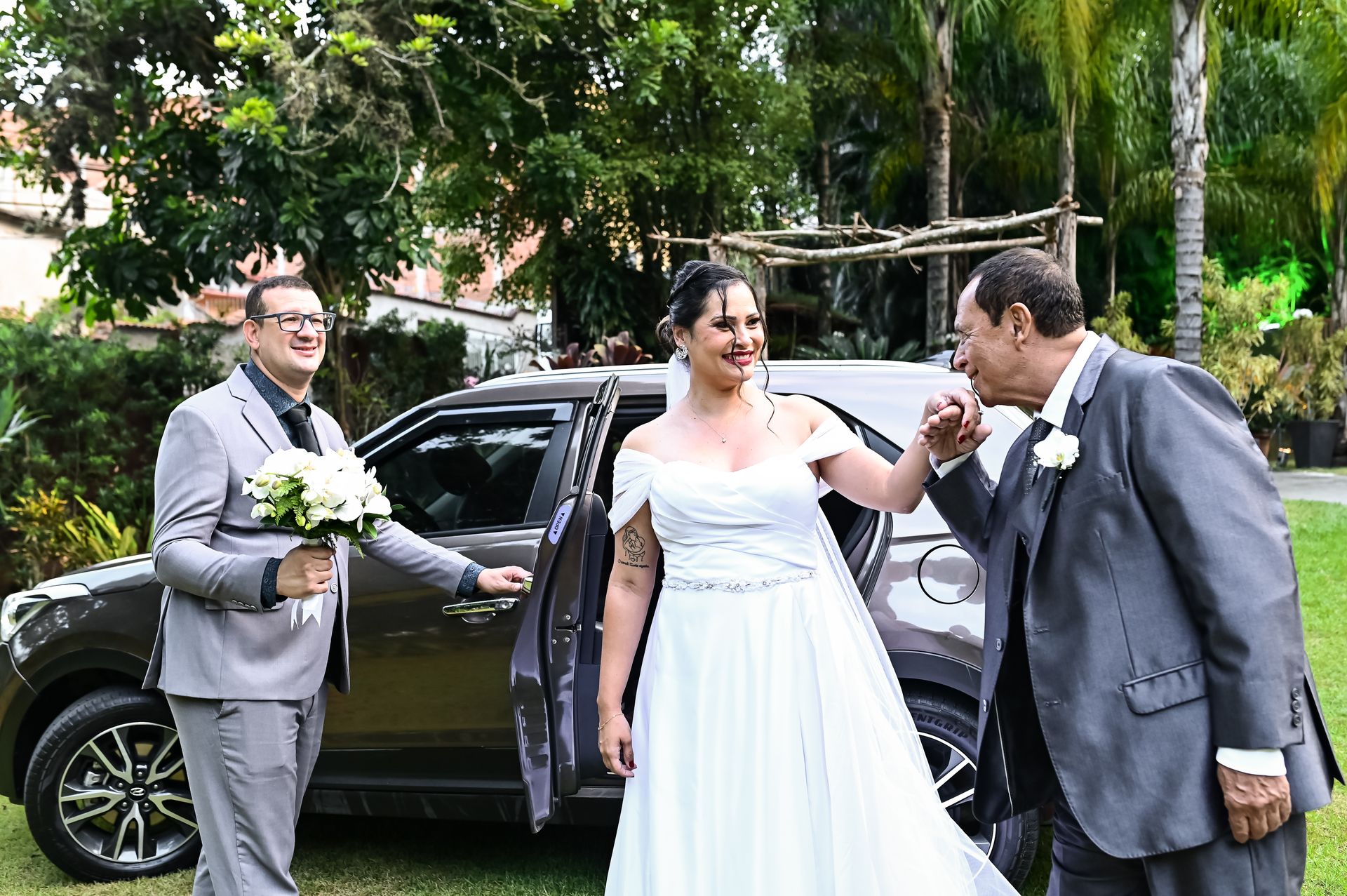 "Unidos para Sempre: Ludmila & Karim - Memórias de Amor" - 3 - 1