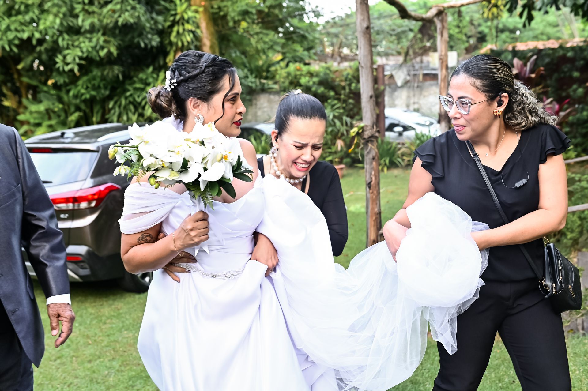 "Unidos para Sempre: Ludmila & Karim - Memórias de Amor" - 3 - 8