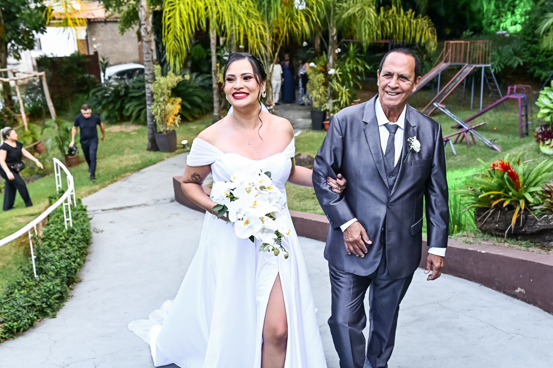 "Unidos para Sempre: Ludmila & Karim - Memórias de Amor" - 3 - 10