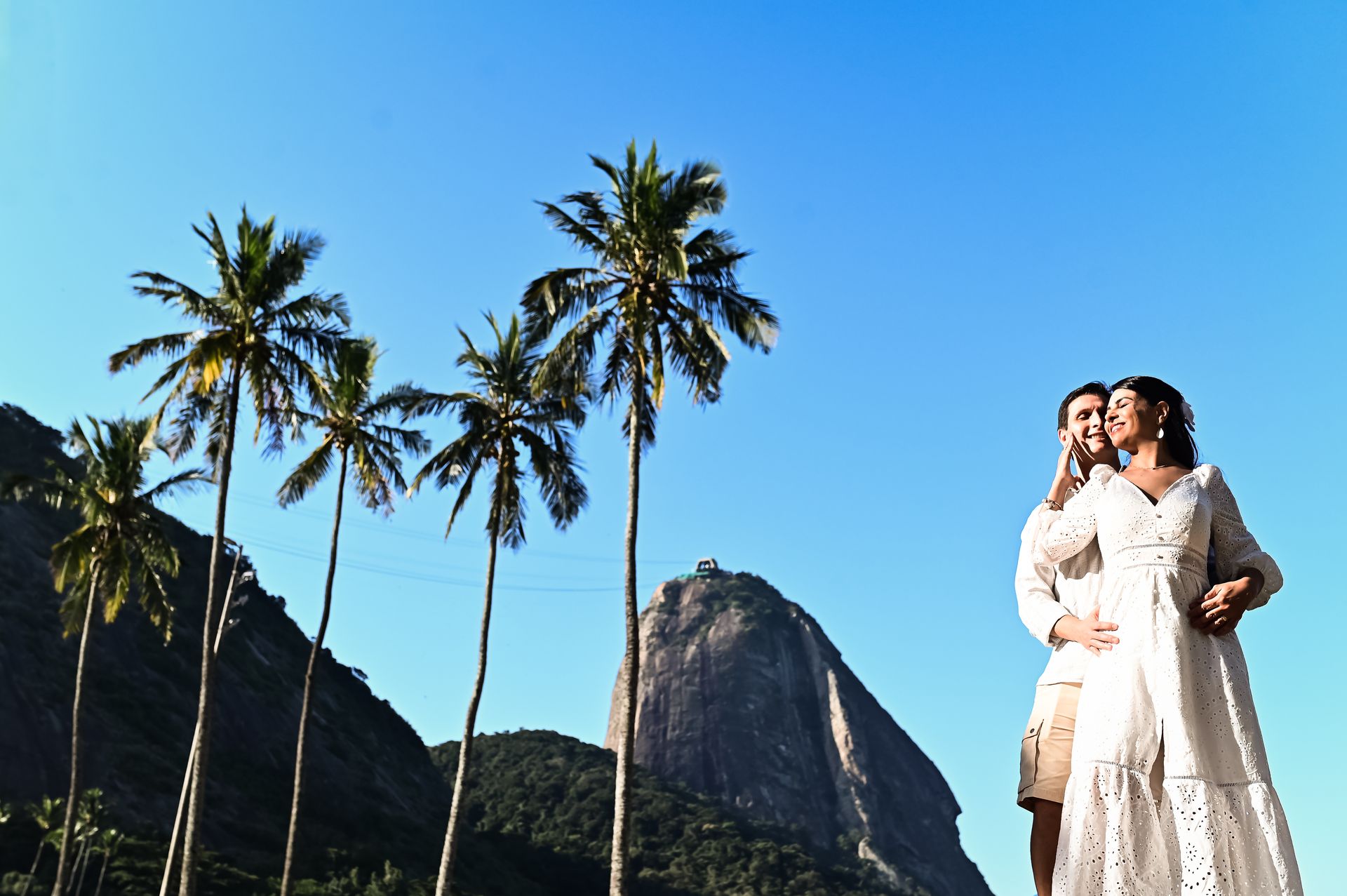 “Amor ao Entardecer: Adriana & Rodrigo na Mureta da Urca”? - 2 - 1