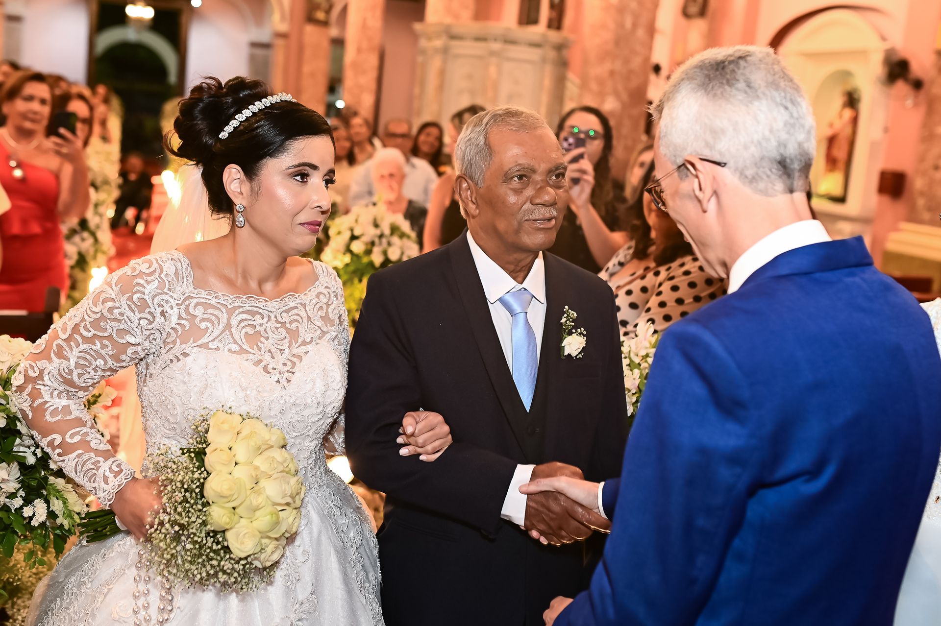 Amor e Fé: A União de Vagner e Joyce na Paróquia Santa Terezinha - 2 - 29