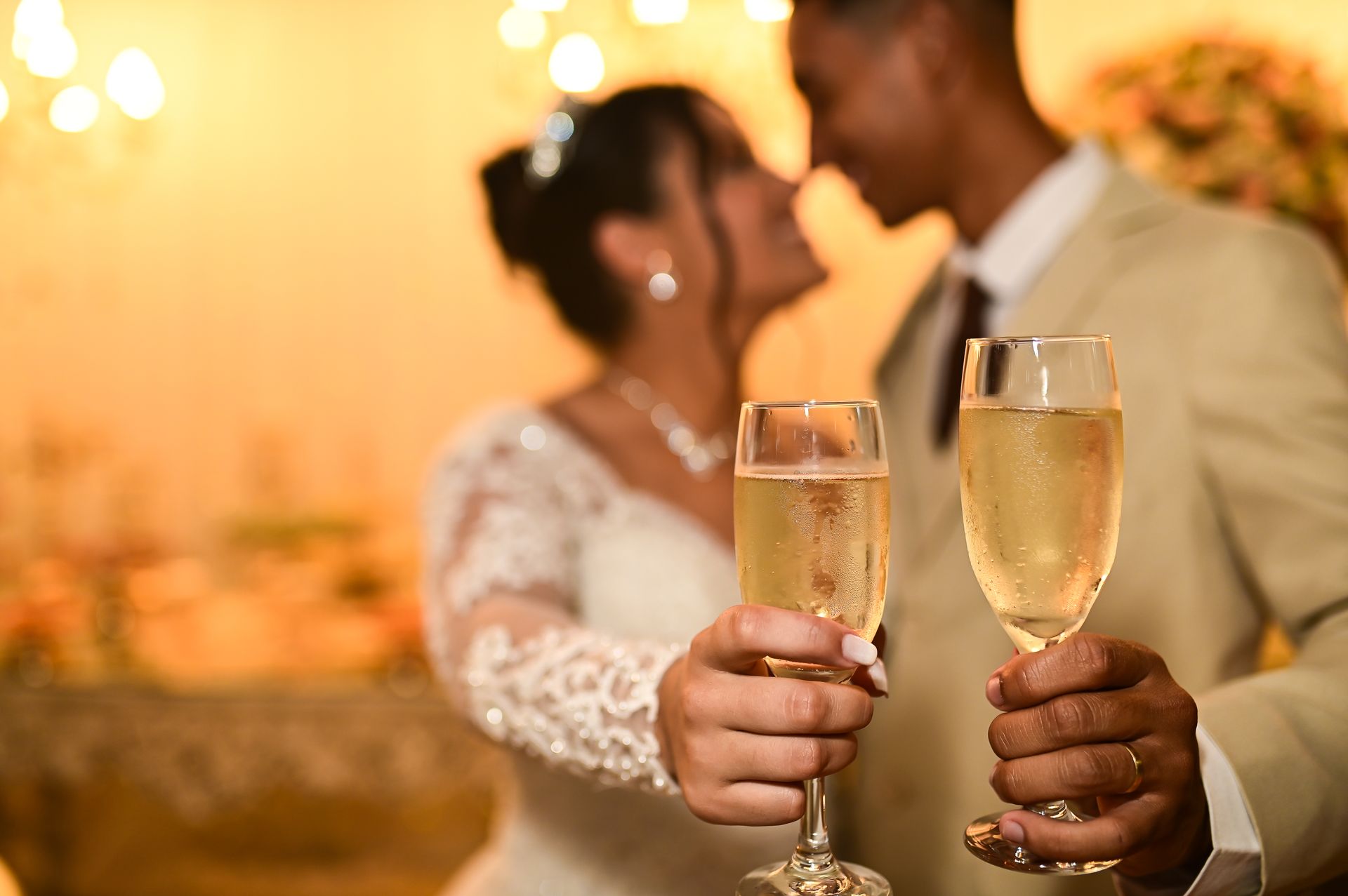 “Um Amor Abençoado: O Início de uma Jornada com Deus” - 2 - 18