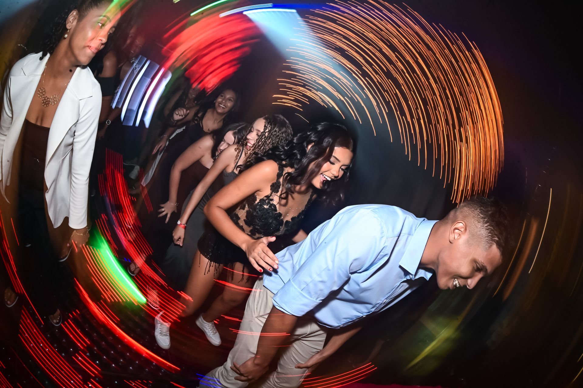 Uma noite mágica: os 15 anos da Ester ✨👑 - 2 - 20