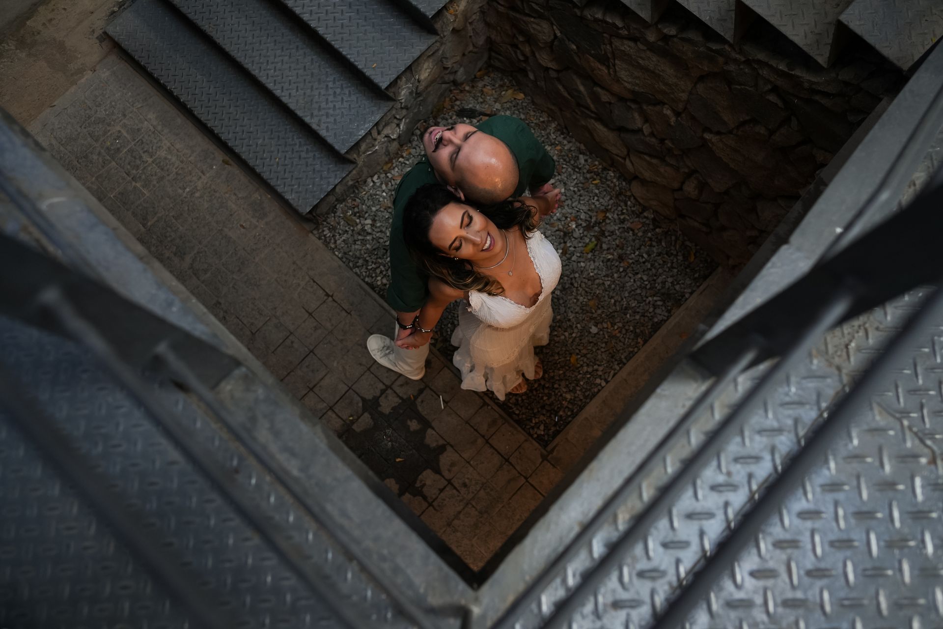 “Entre Ruínas e Céu Azul: O Amor de Clarissa & Gustavo” - 2 - 6