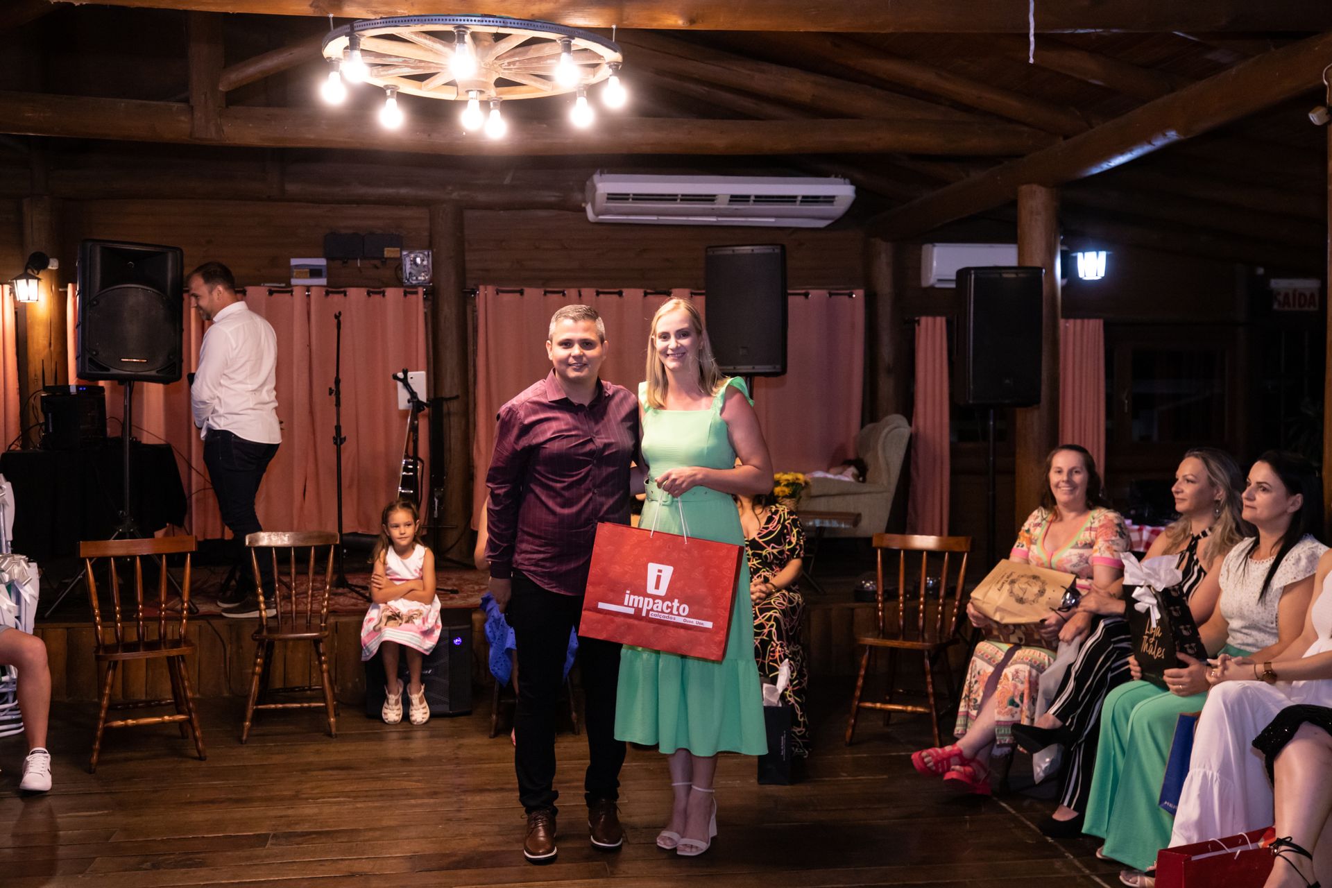 Ana Júlia - Confraternização - 2 - 1