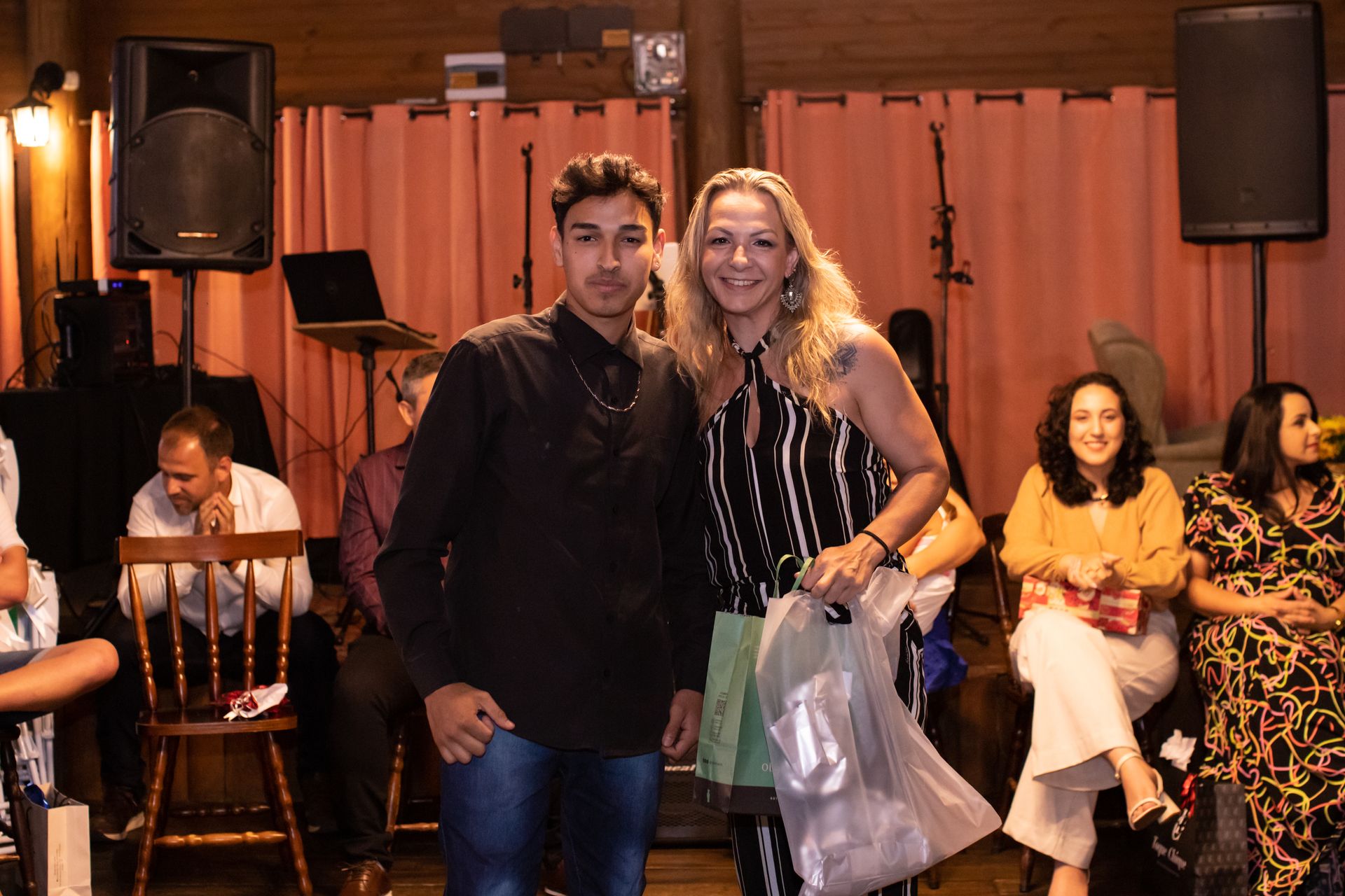 Ana Júlia - Confraternização - 2 - 0