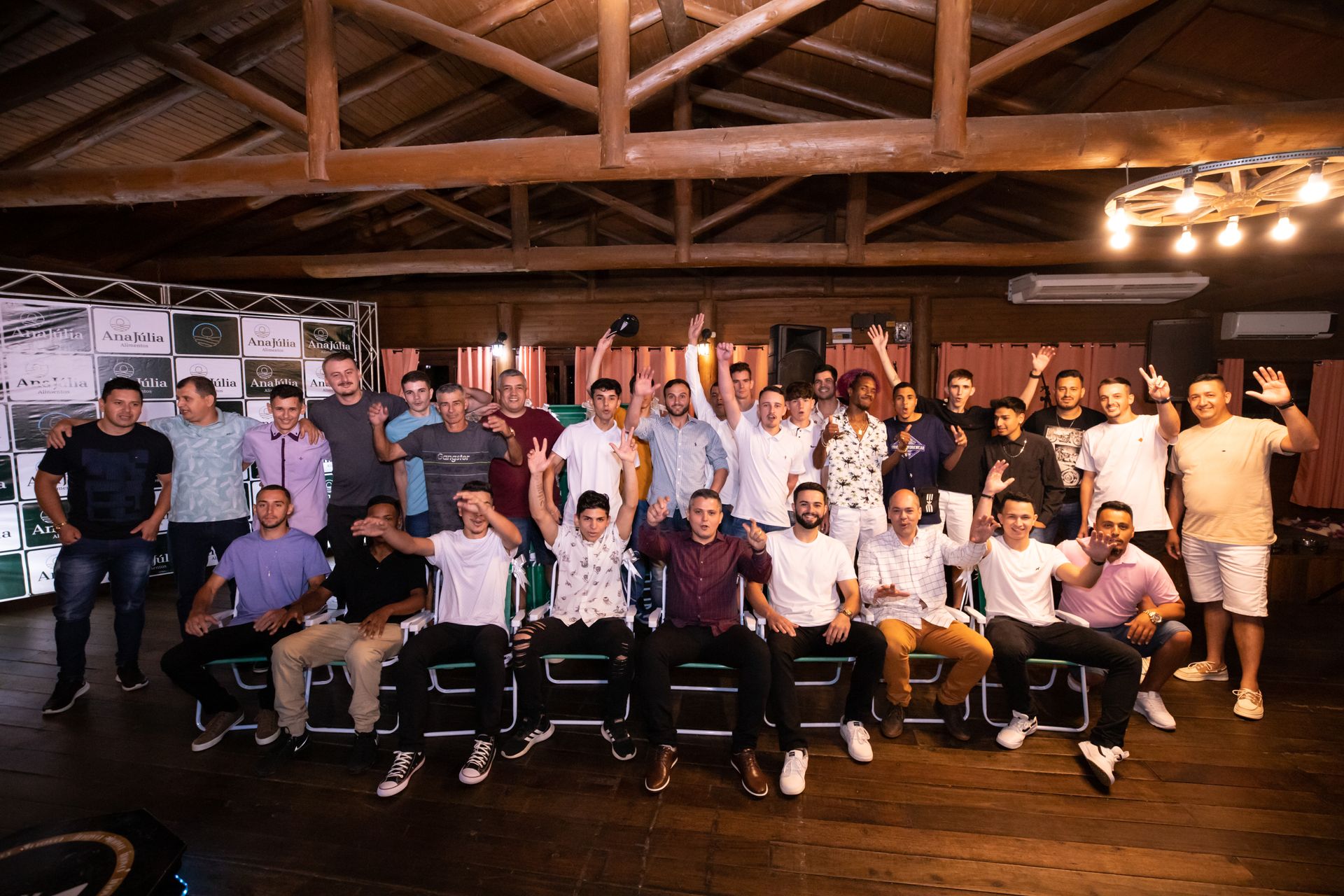 Ana Júlia - Confraternização - 2 - 0