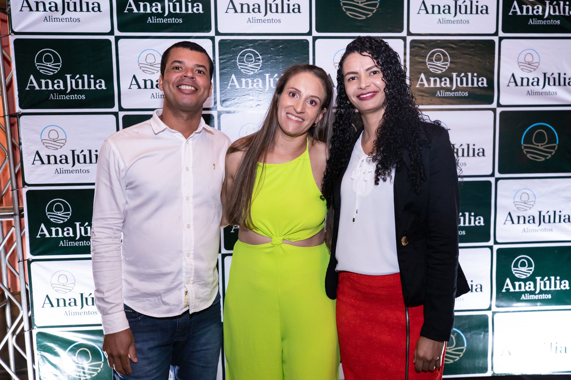 Ana Júlia - Confraternização - 2 - 0