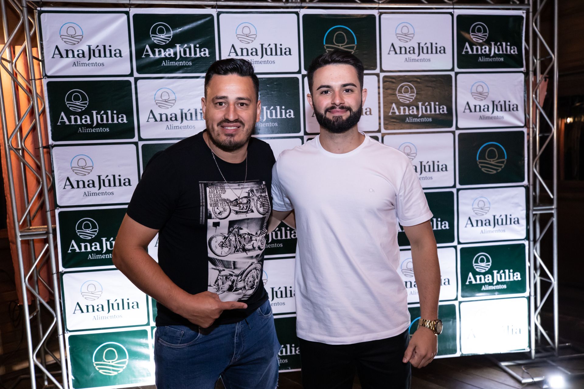 Ana Júlia - Confraternização - 2 - 0