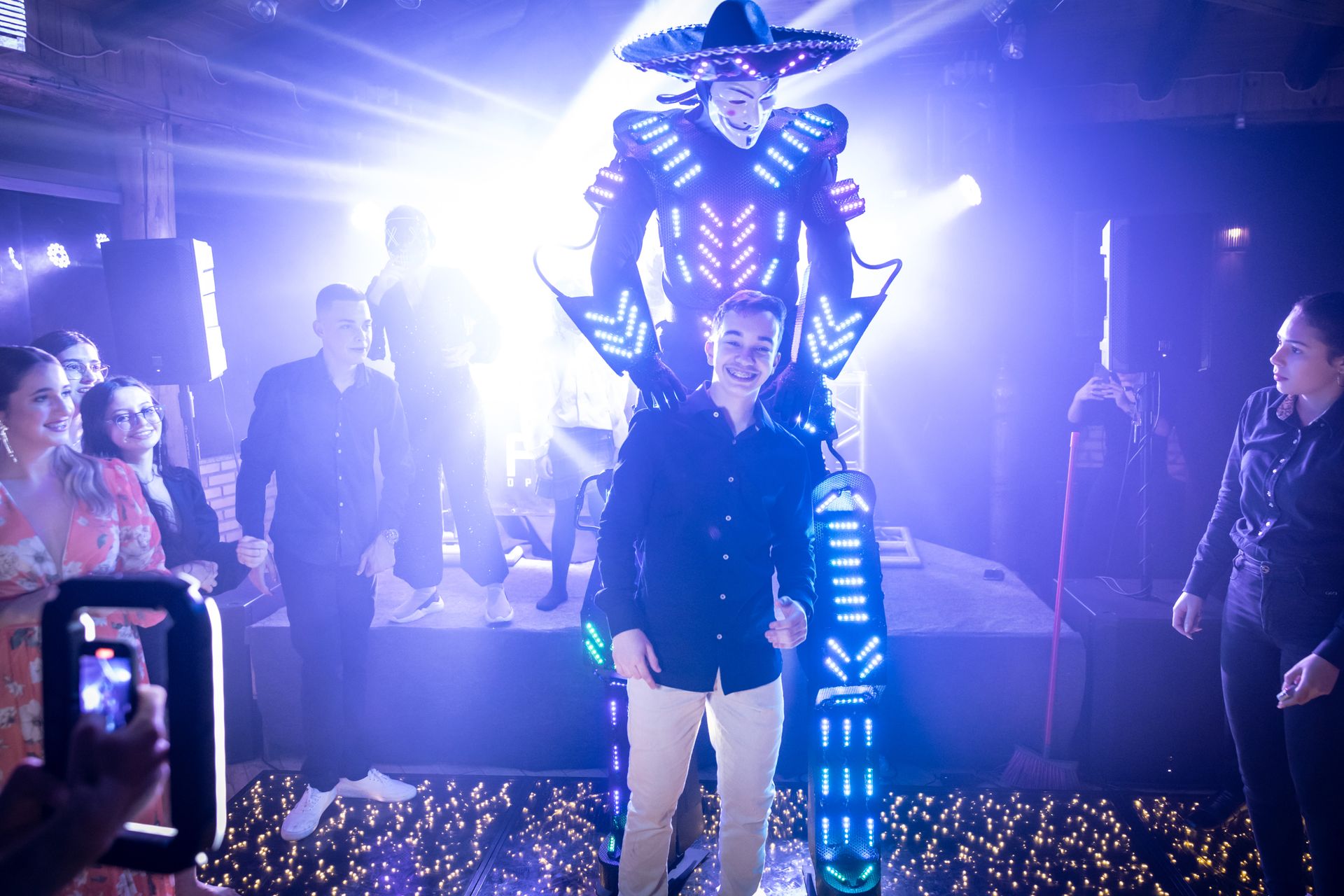 Gustavo - 18 anos - 2 - 0