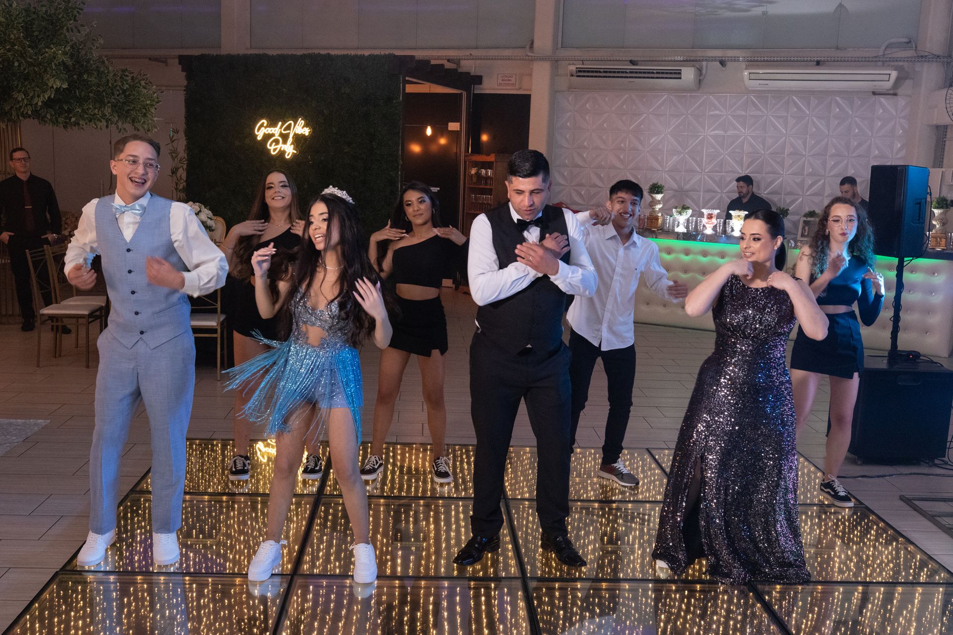 Maria Leticia - 15 anos - 2 - 1