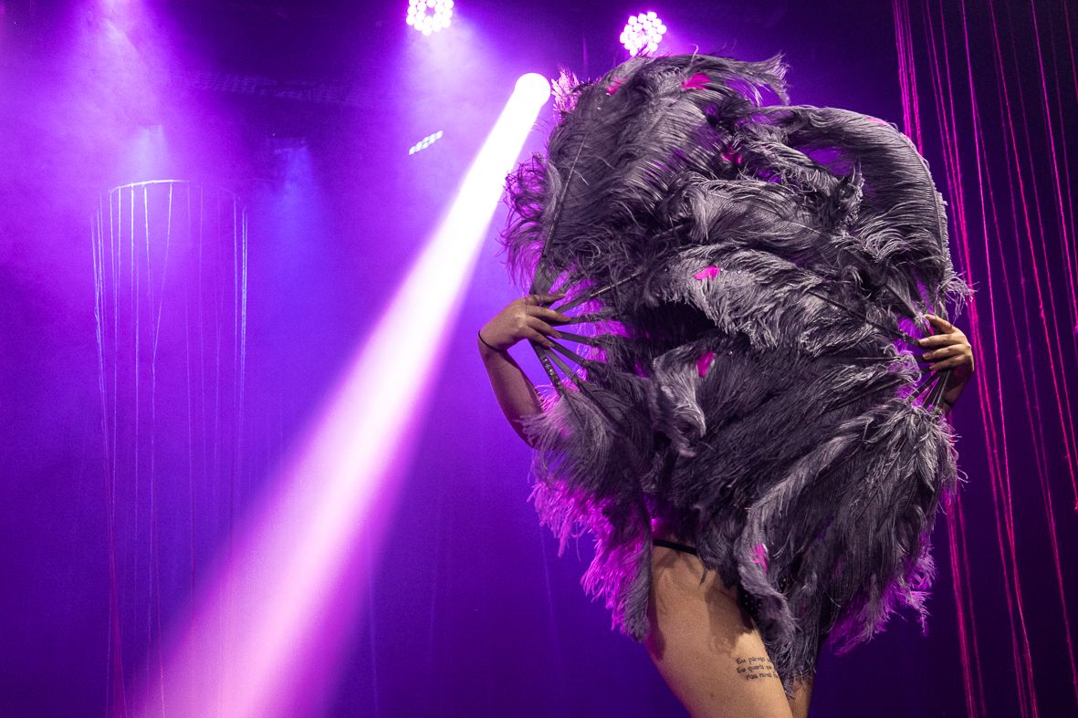 Noite Burlesca de um Certo Cabaré Carioca. - 1 - 27