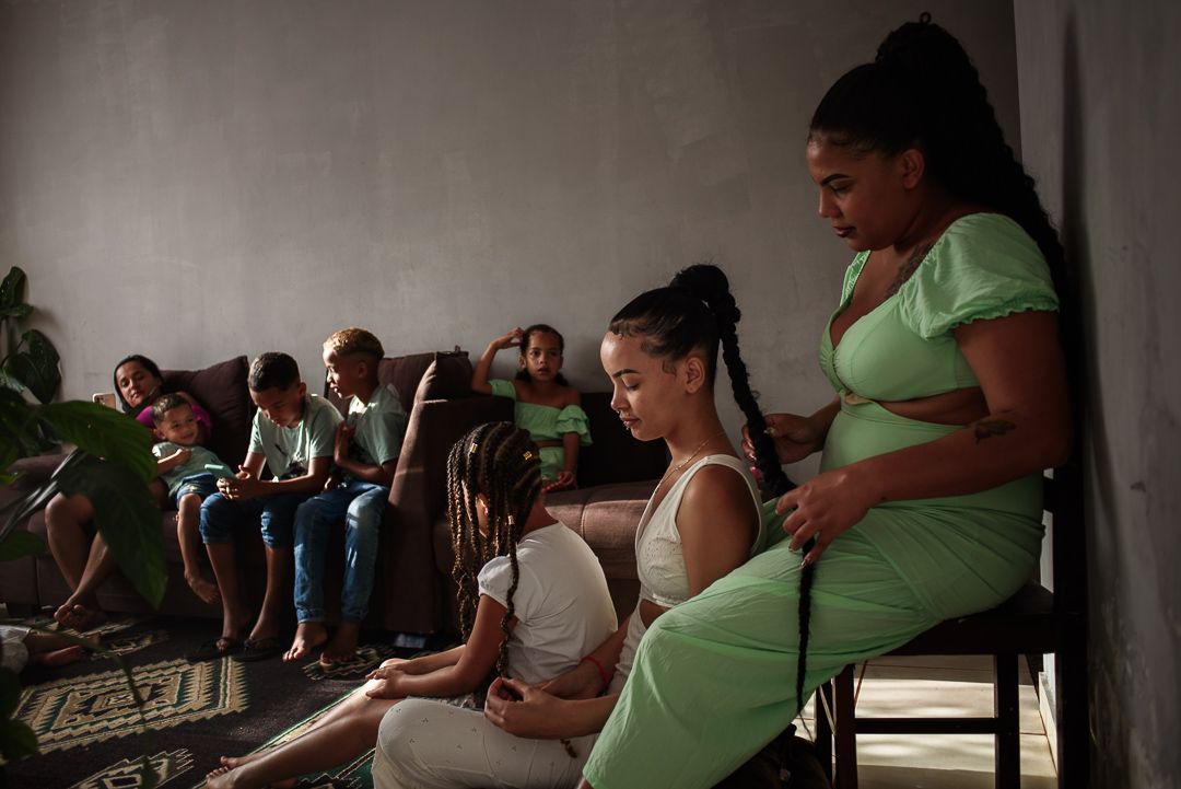 ERASURE : a cultural catalogue and descent repair in Minas Gerais, that deals with the conflicts of 'social whitening' and neglect of Brazilian History since the times of slavery. By Monique Olive - 2 - 1