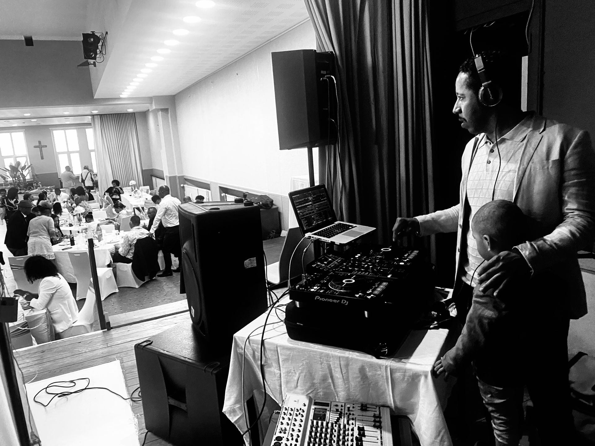 ESPORO - Cape Verde Migratory Exodus by António Cruz - 2 - 3