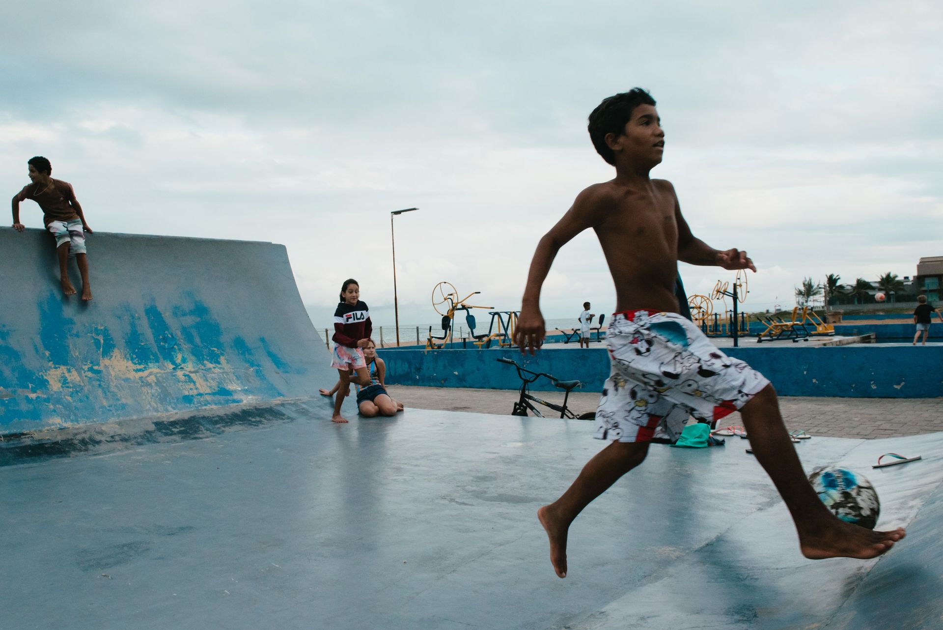 SOCIAL MAKE-UP:  The reflex of the urban crisis in major cities of Brazil by Ana Montez - 2 - 30