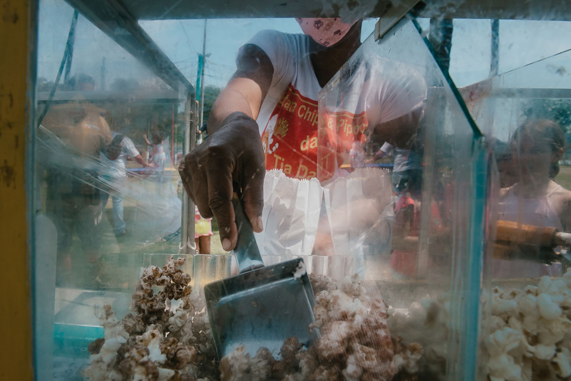 SOCIAL MAKE-UP:  The reflex of the urban crisis in major cities of Brazil by Ana Montez - 2 - 29