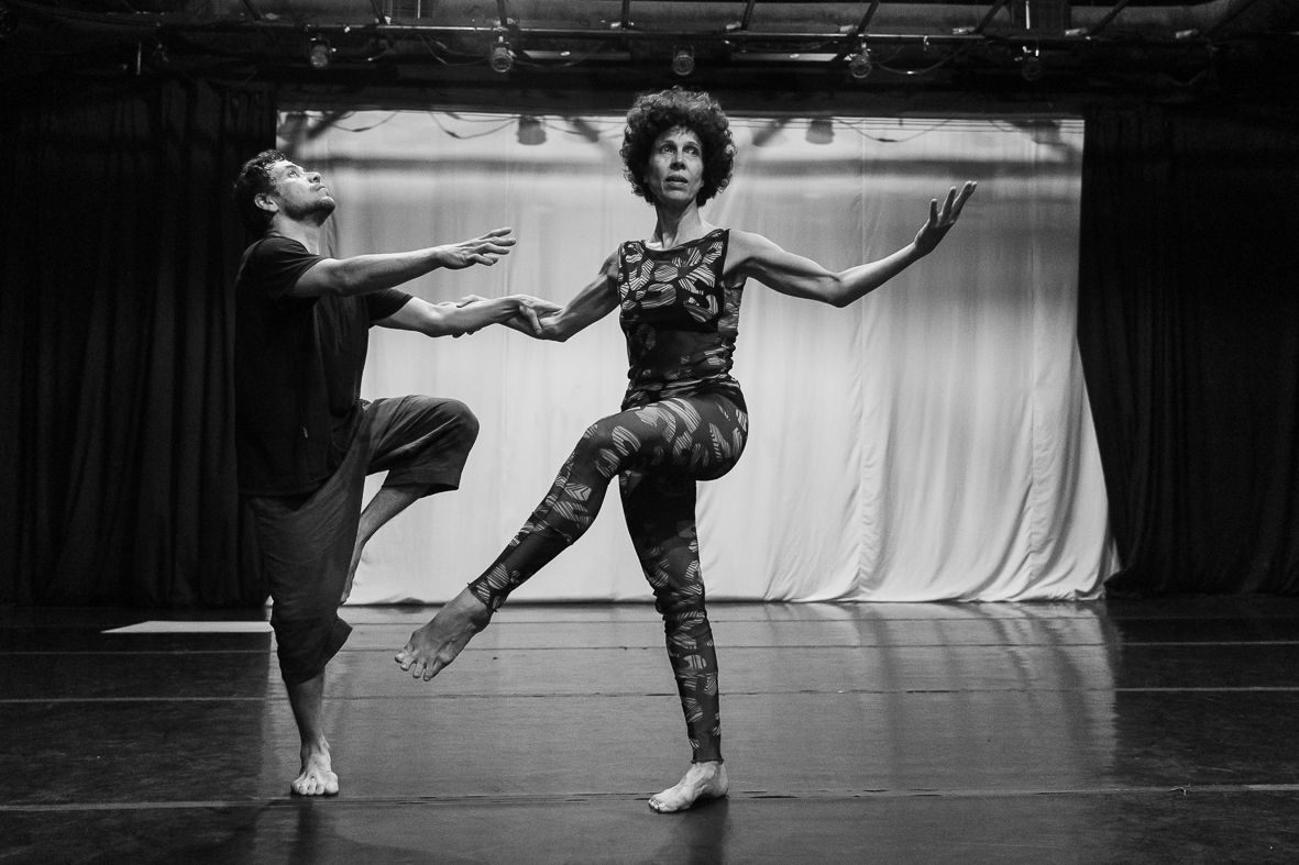 EXPIRATION DATE: The backstage of the Ageism in the Dance Scene in Brazil by Carol Pires - 2 - 15