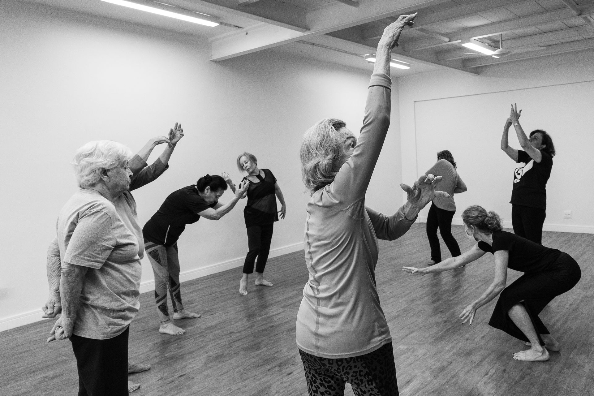 EXPIRATION DATE: The backstage of the Ageism in the Dance Scene in Brazil by Carol Pires - 2 - 6